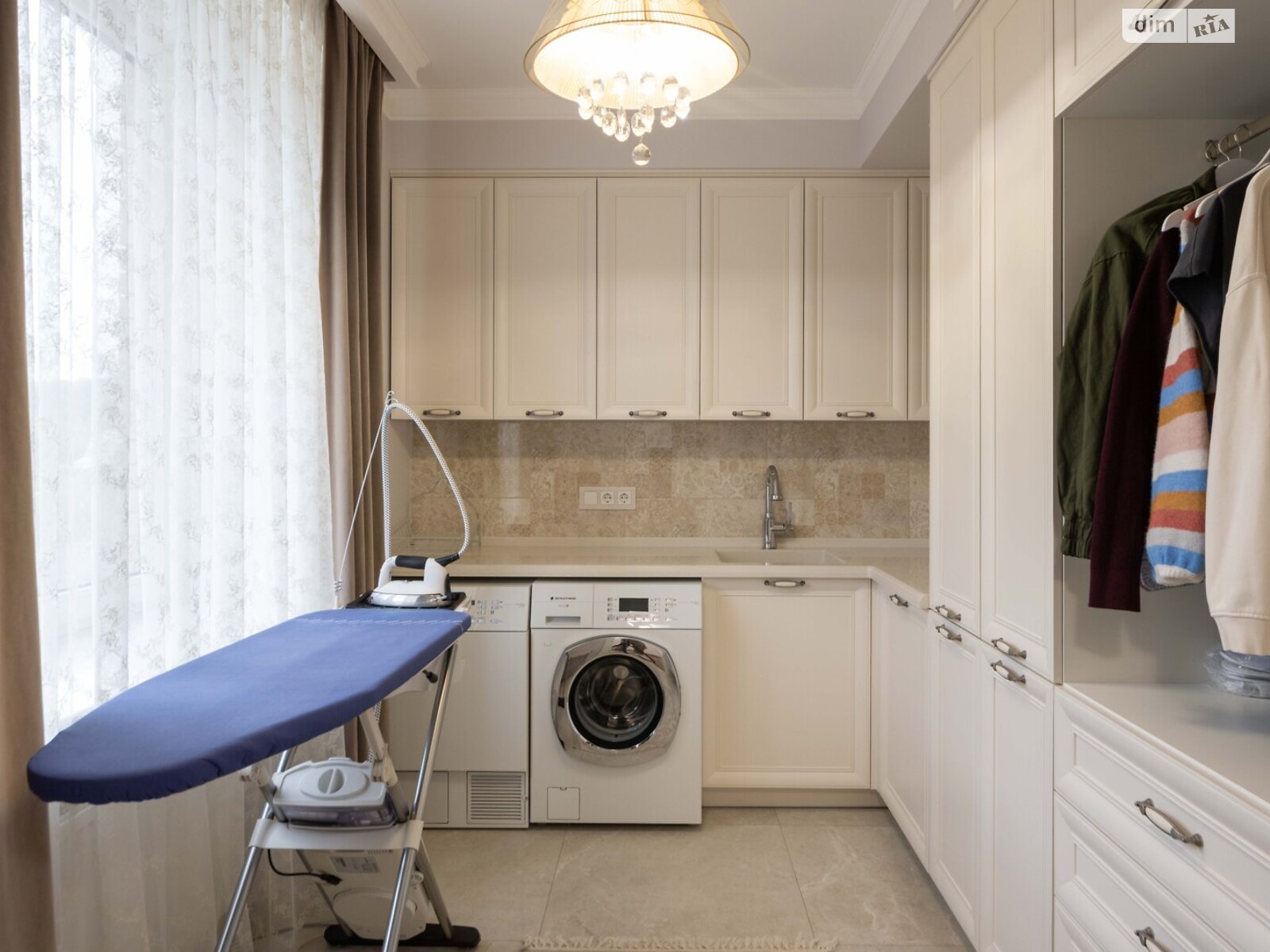 двоповерховий будинок з верандою, 217.1 кв. м, цегла. Продаж у Осикове фото 1