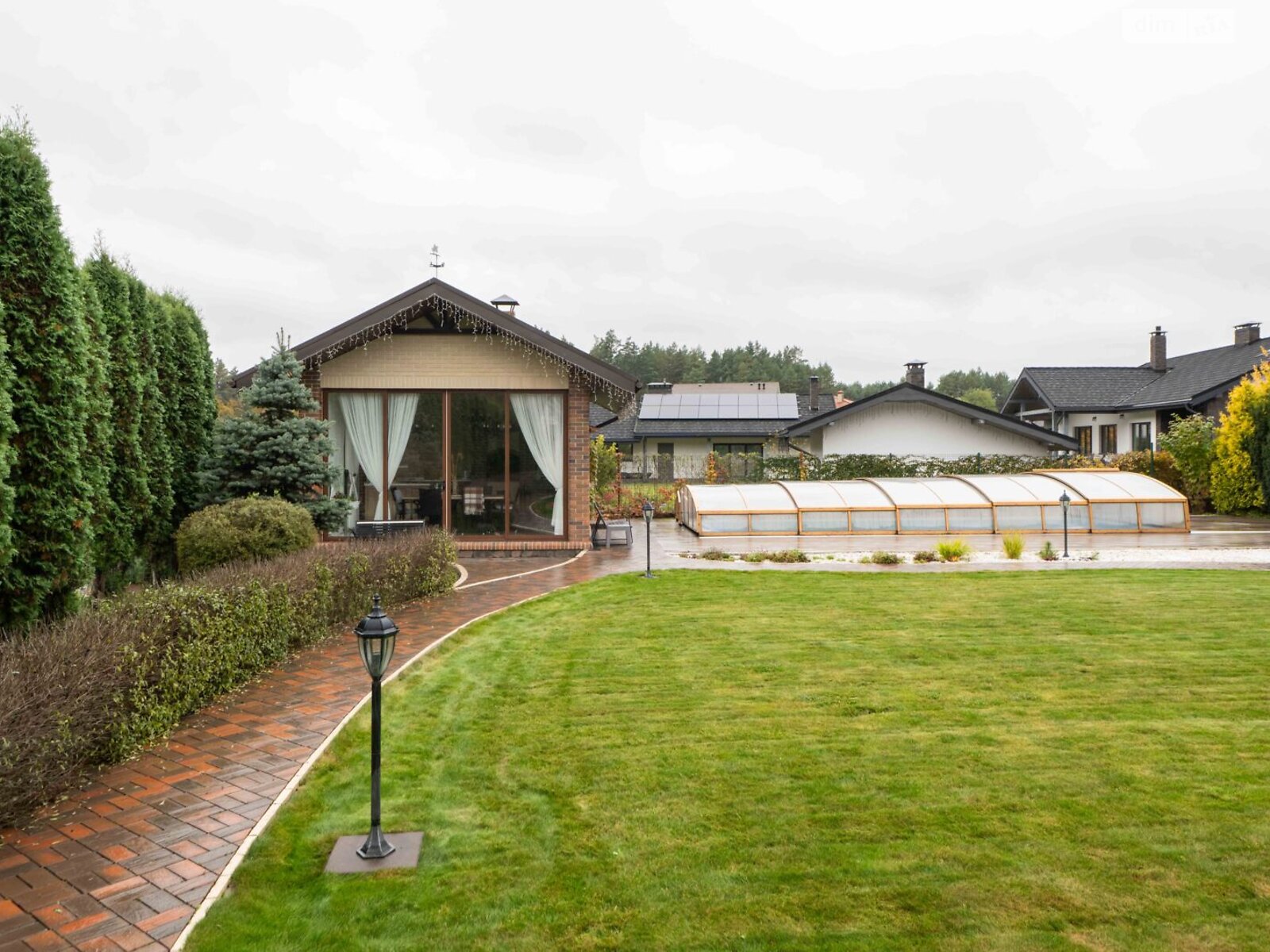 двоповерховий будинок з верандою, 217.1 кв. м, цегла. Продаж у Осикове фото 1