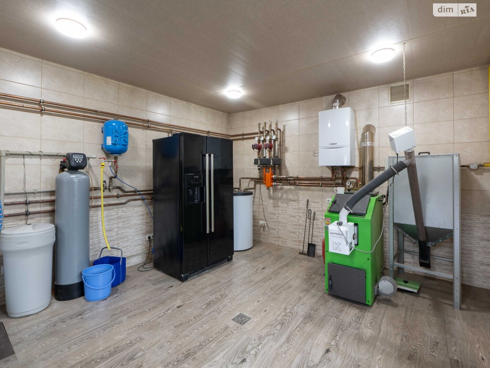 двоповерховий будинок з верандою, 217.1 кв. м, цегла. Продаж у Осикове фото 1