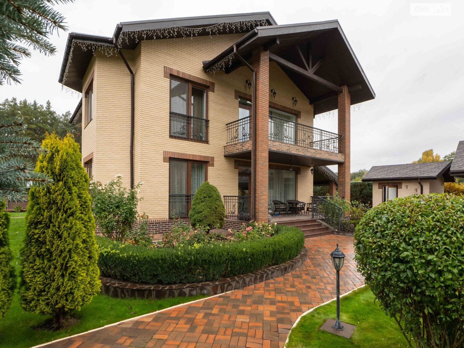 двоповерховий будинок з верандою, 217.1 кв. м, цегла. Продаж у Осикове фото 1