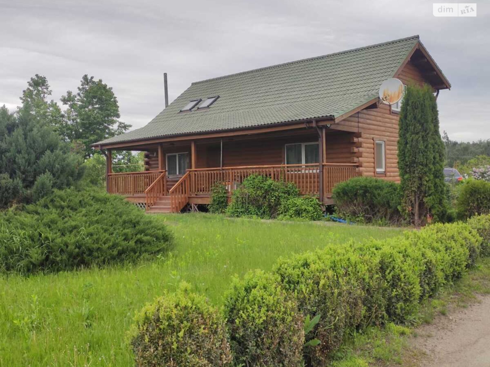 двухэтажный дом с гаражом, 320 кв. м, кирпич. Продажа в Осыковом фото 1