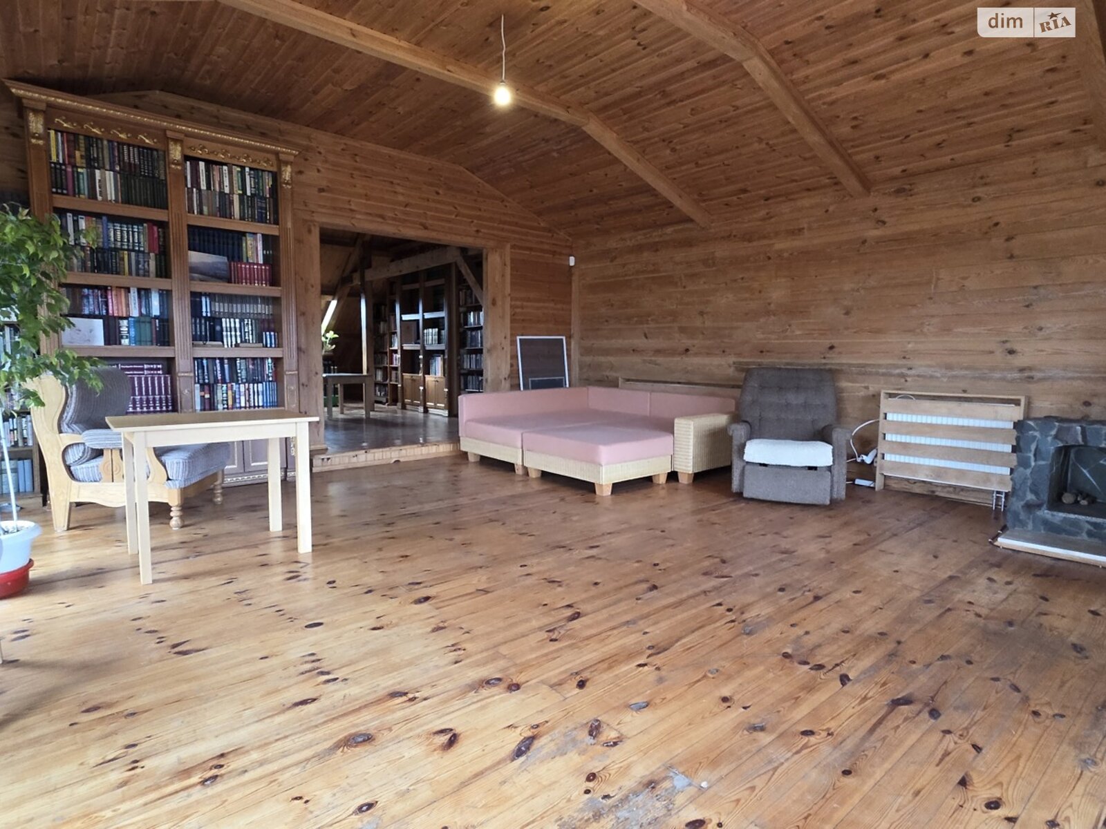 двухэтажный дом с гаражом, 320 кв. м, кирпич. Продажа в Осыковом фото 1