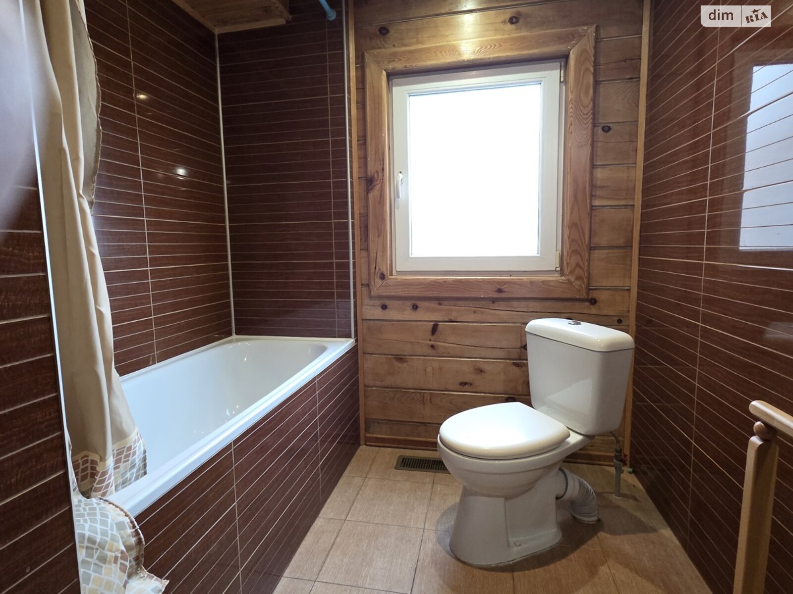 двухэтажный дом с гаражом, 320 кв. м, кирпич. Продажа в Осыковом фото 1