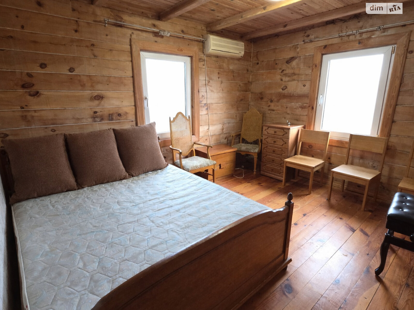 двухэтажный дом с гаражом, 320 кв. м, кирпич. Продажа в Осыковом фото 1