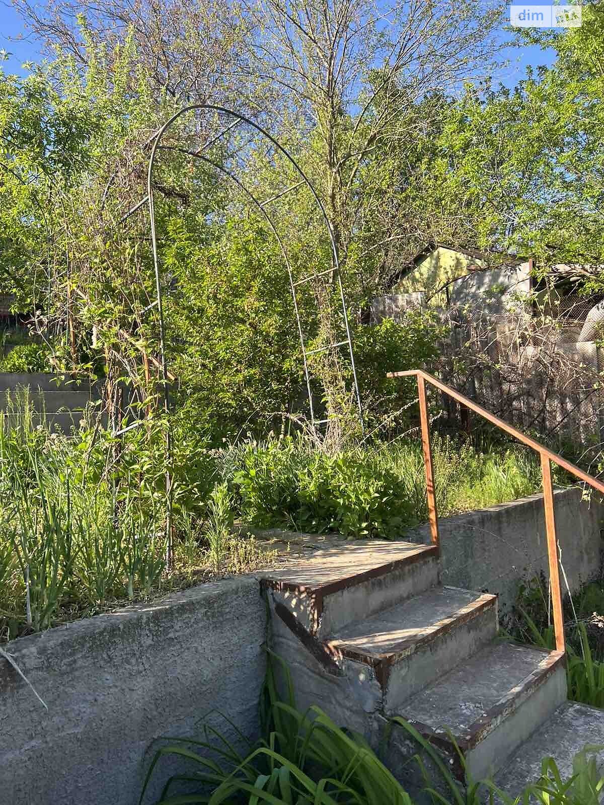 трехэтажный дом, 50 кв. м, кирпич. Продажа в Отрадном фото 1 трехэтажный дом, 50 кв. м, кирпич. Продажа в Отрадном фото 1