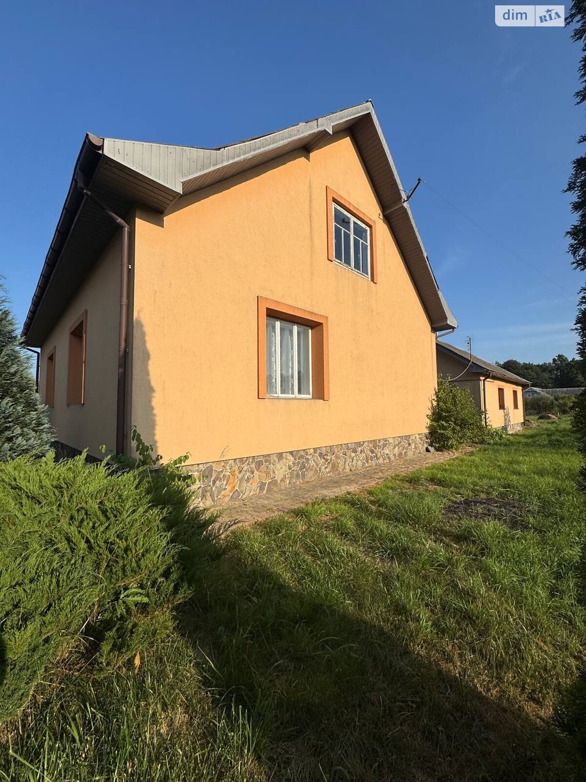 одноповерховий будинок з гаражем, 130 кв. м, цегла. Продаж у Отинії фото 1 одноповерховий будинок з гаражем, 130 кв. м, цегла. Продаж у Отинії фото 1