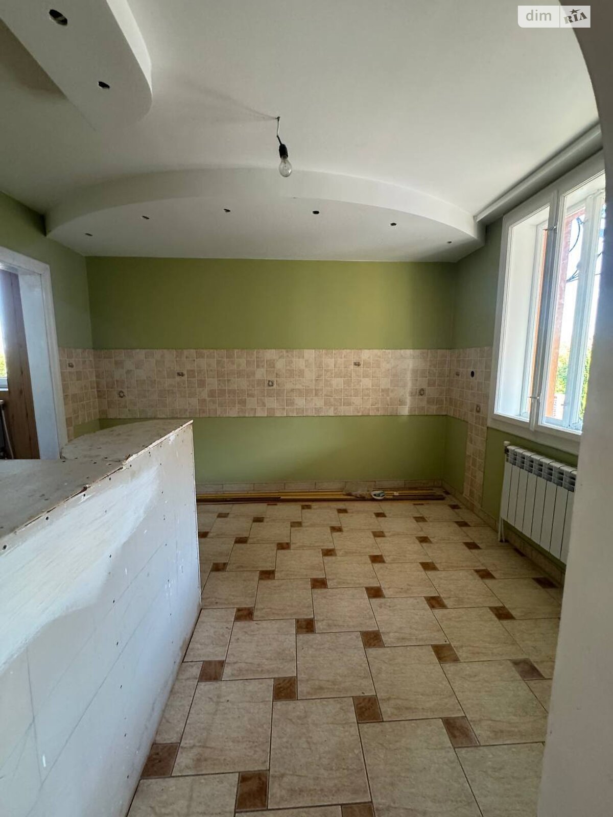 одноповерховий будинок з гаражем, 130 кв. м, цегла. Продаж у Отинії фото 1 одноповерховий будинок з гаражем, 130 кв. м, цегла. Продаж у Отинії фото 1