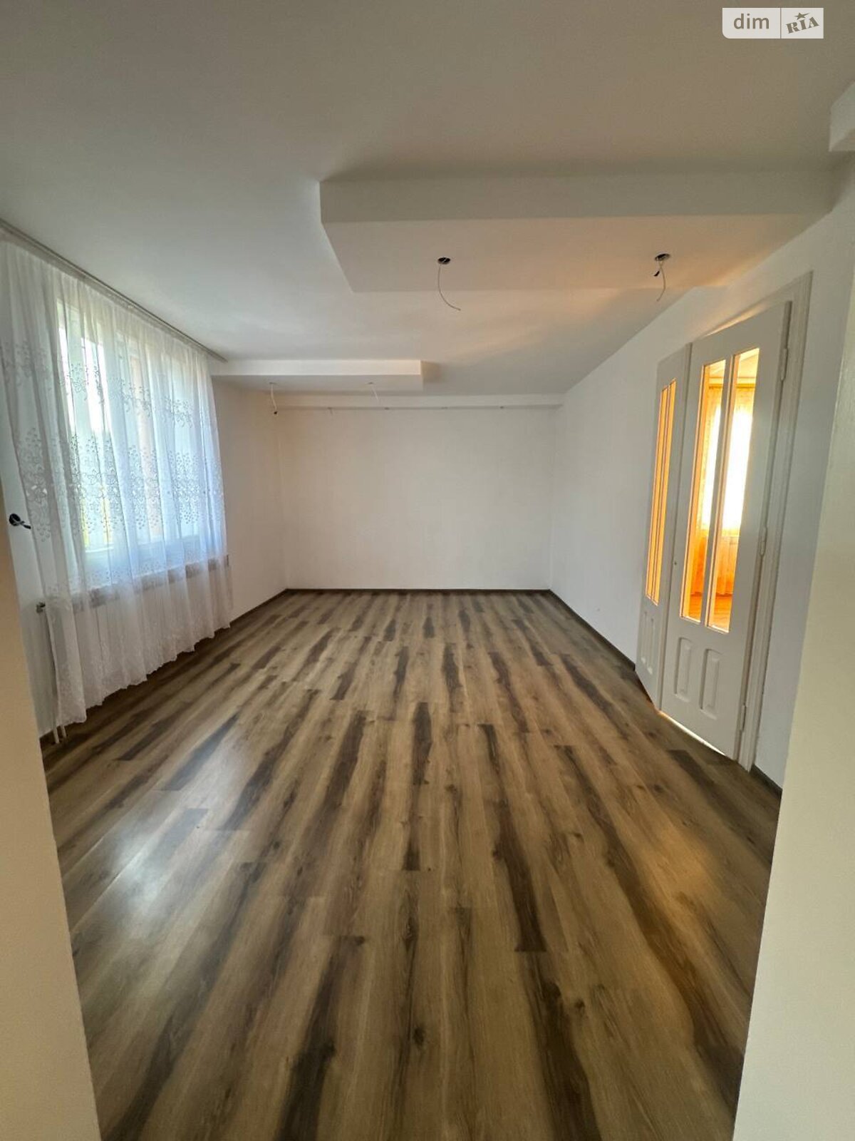 одноповерховий будинок з гаражем, 130 кв. м, цегла. Продаж у Отинії фото 1 одноповерховий будинок з гаражем, 130 кв. м, цегла. Продаж у Отинії фото 1