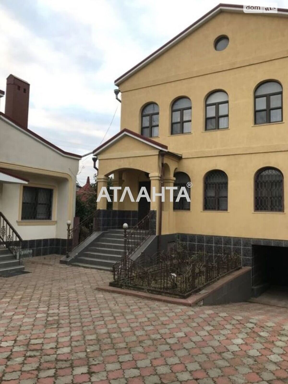 двухэтажный дом, 185.4 кв. м, кирпич. Продажа в Авангарде фото 1