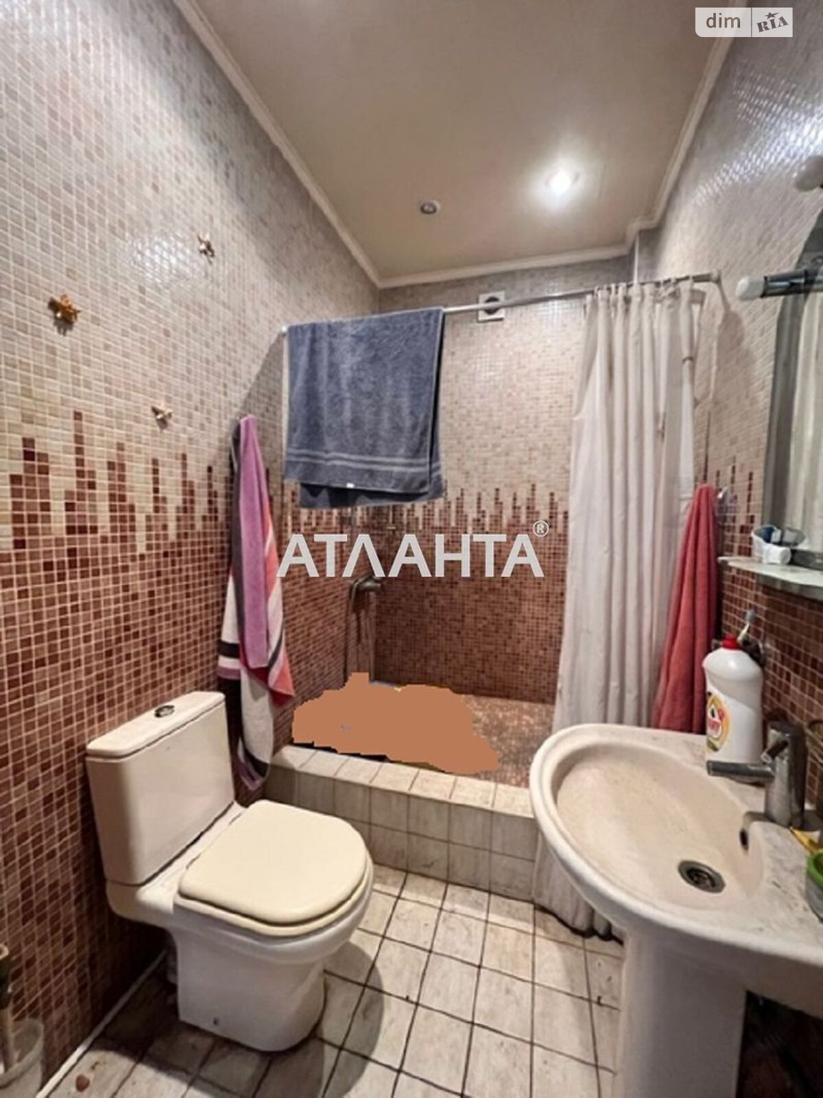 триповерховий будинок, 360 кв. м, цегла. Продаж в Одесі, район Київський фото 1 триповерховий будинок, 360 кв. м, цегла. Продаж в Одесі, район Київський фото 1