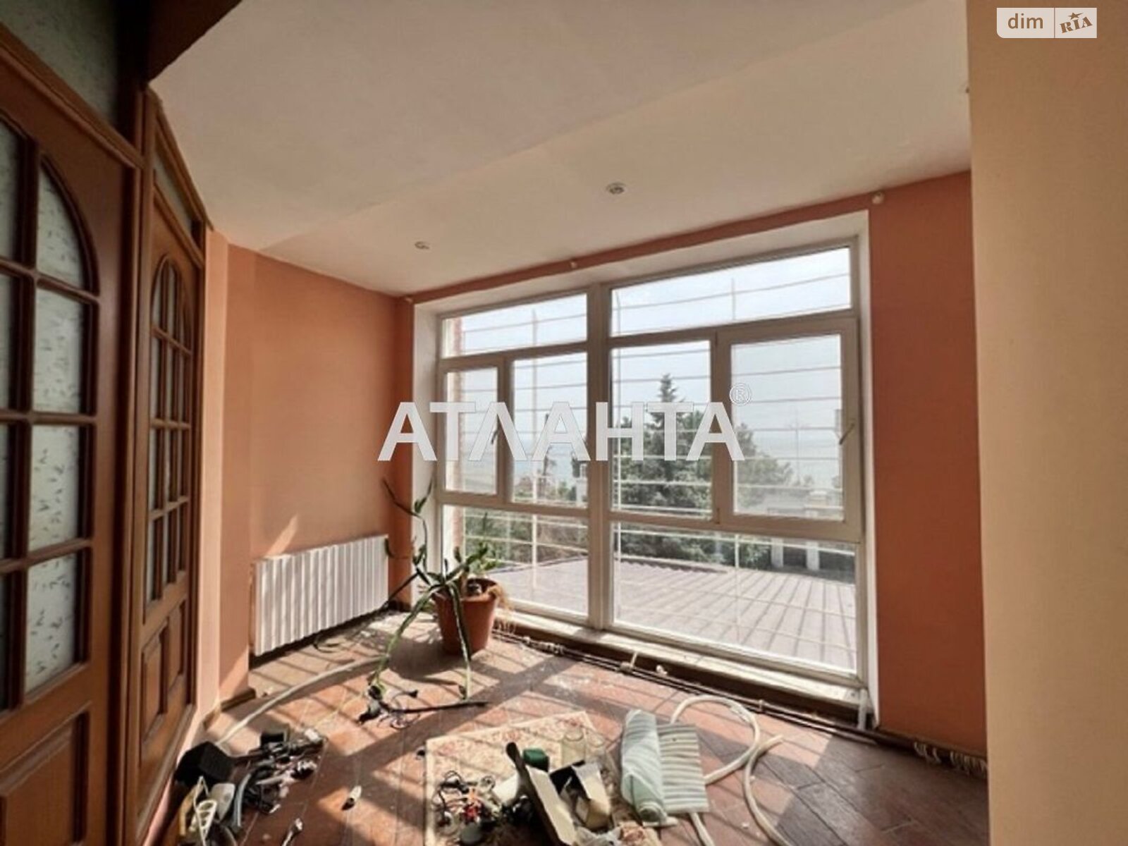 триповерховий будинок, 360 кв. м, цегла. Продаж в Одесі, район Київський фото 1 триповерховий будинок, 360 кв. м, цегла. Продаж в Одесі, район Київський фото 1