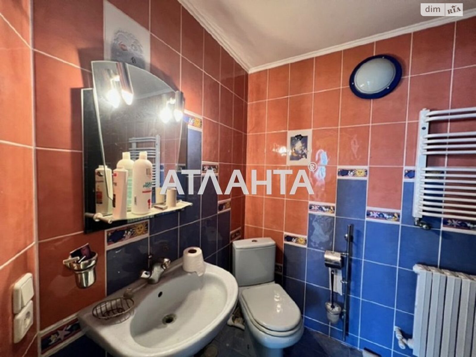 триповерховий будинок, 360 кв. м, цегла. Продаж в Одесі, район Київський фото 1 триповерховий будинок, 360 кв. м, цегла. Продаж в Одесі, район Київський фото 1