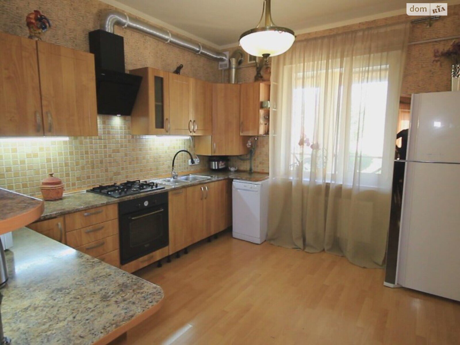 двоповерховий будинок з ремонтом, 176.6 кв. м, ракушняк. Продаж у Санжійці фото 1 двоповерховий будинок з ремонтом, 176.6 кв. м, ракушняк. Продаж у Санжійці фото 1