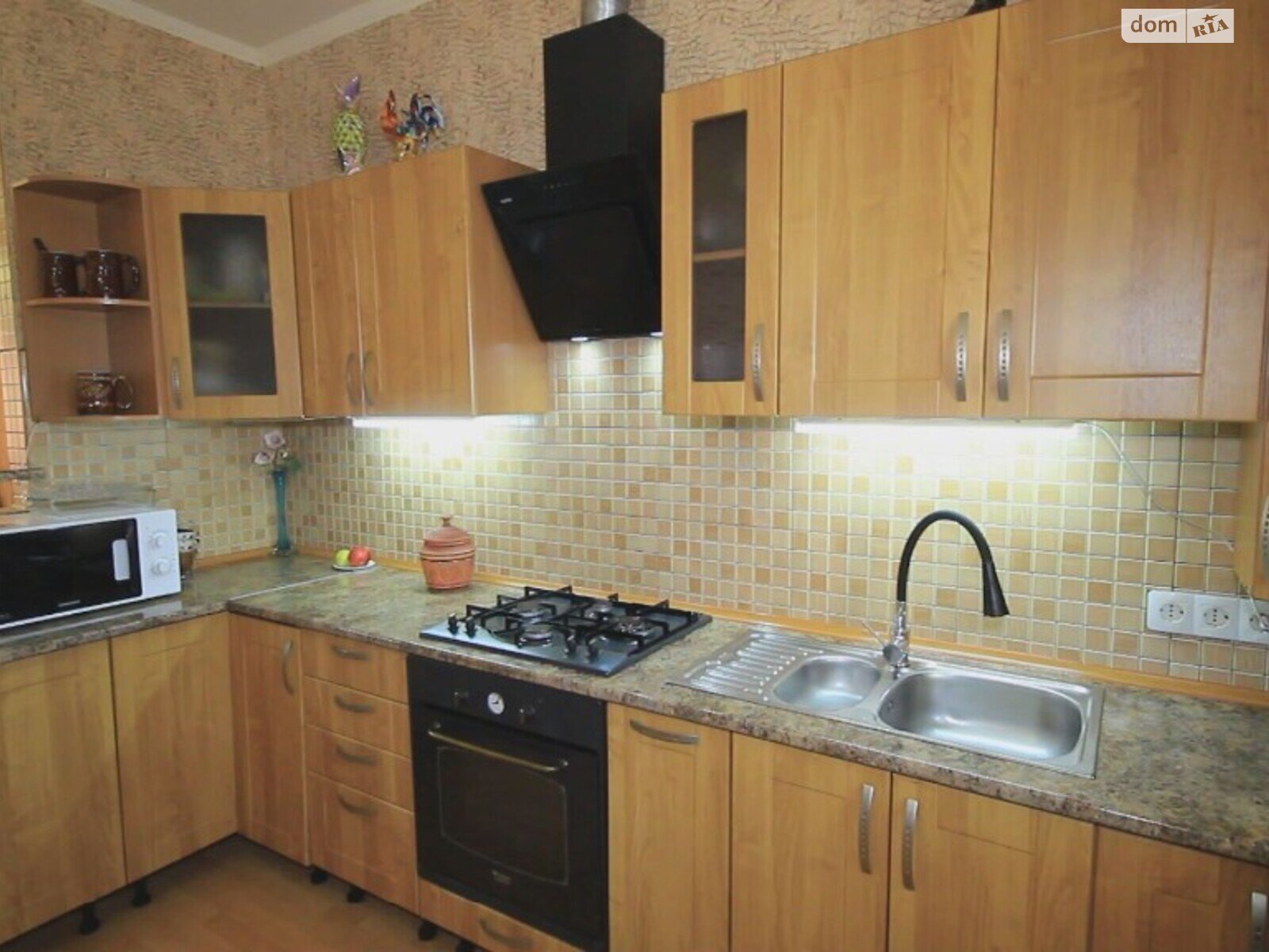 двоповерховий будинок з ремонтом, 176.6 кв. м, ракушняк. Продаж у Санжійці фото 1 двоповерховий будинок з ремонтом, 176.6 кв. м, ракушняк. Продаж у Санжійці фото 1
