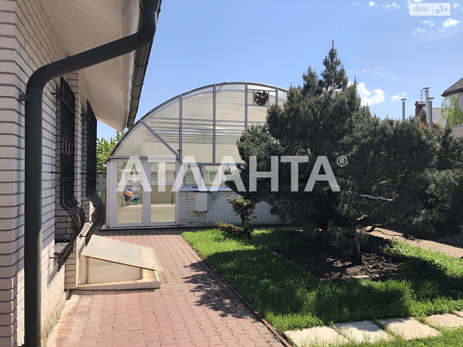 двоповерховий будинок бесідка, 649.2 кв. м, кирпич. Продаж у Санжійці фото 1 двоповерховий будинок бесідка, 649.2 кв. м, кирпич. Продаж у Санжійці фото 1