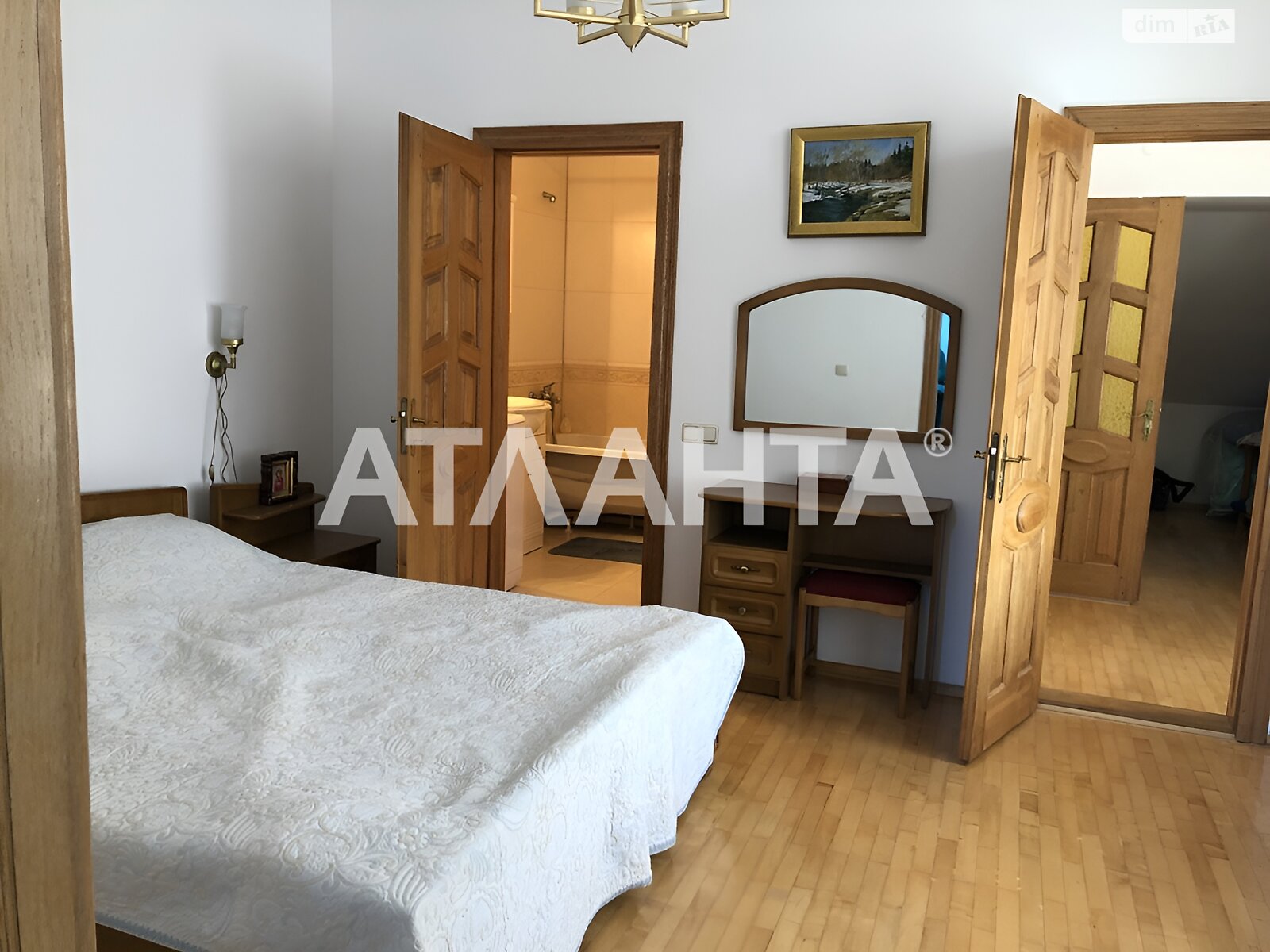 двоповерховий будинок бесідка, 649.2 кв. м, кирпич. Продаж у Санжійці фото 1 двоповерховий будинок бесідка, 649.2 кв. м, кирпич. Продаж у Санжійці фото 1