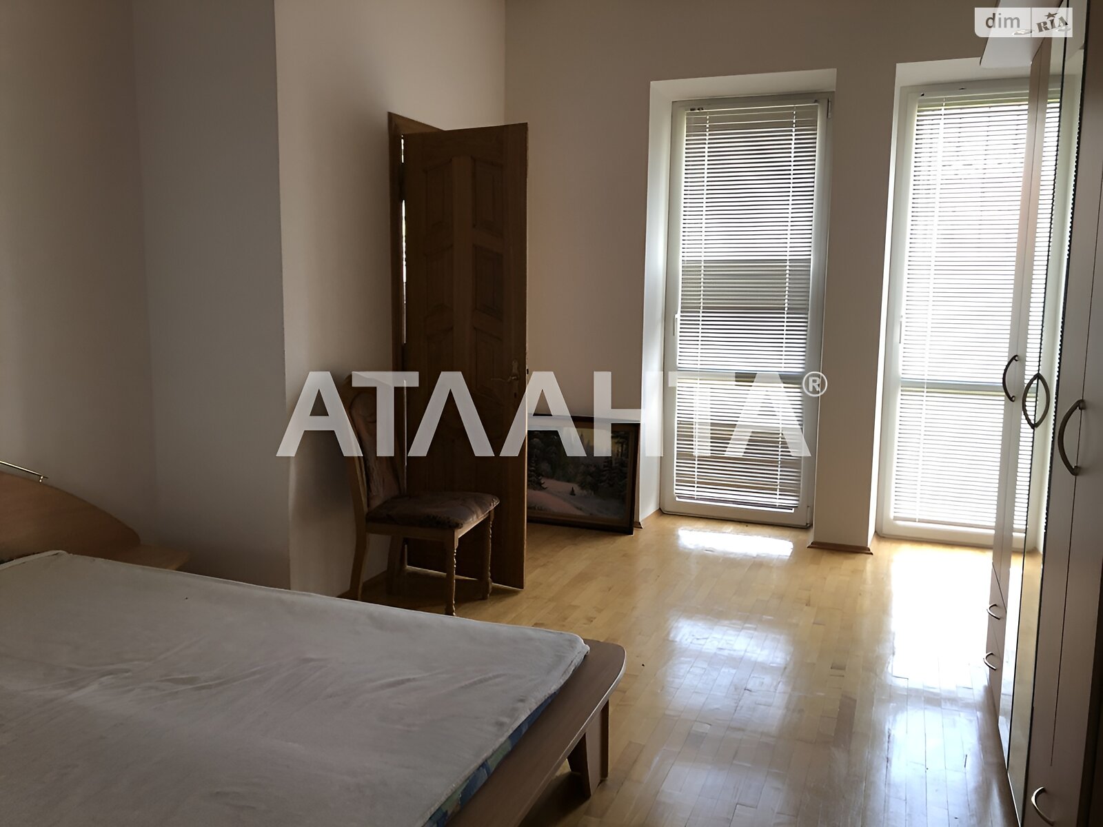 двоповерховий будинок бесідка, 649.2 кв. м, кирпич. Продаж у Санжійці фото 1 двоповерховий будинок бесідка, 649.2 кв. м, кирпич. Продаж у Санжійці фото 1