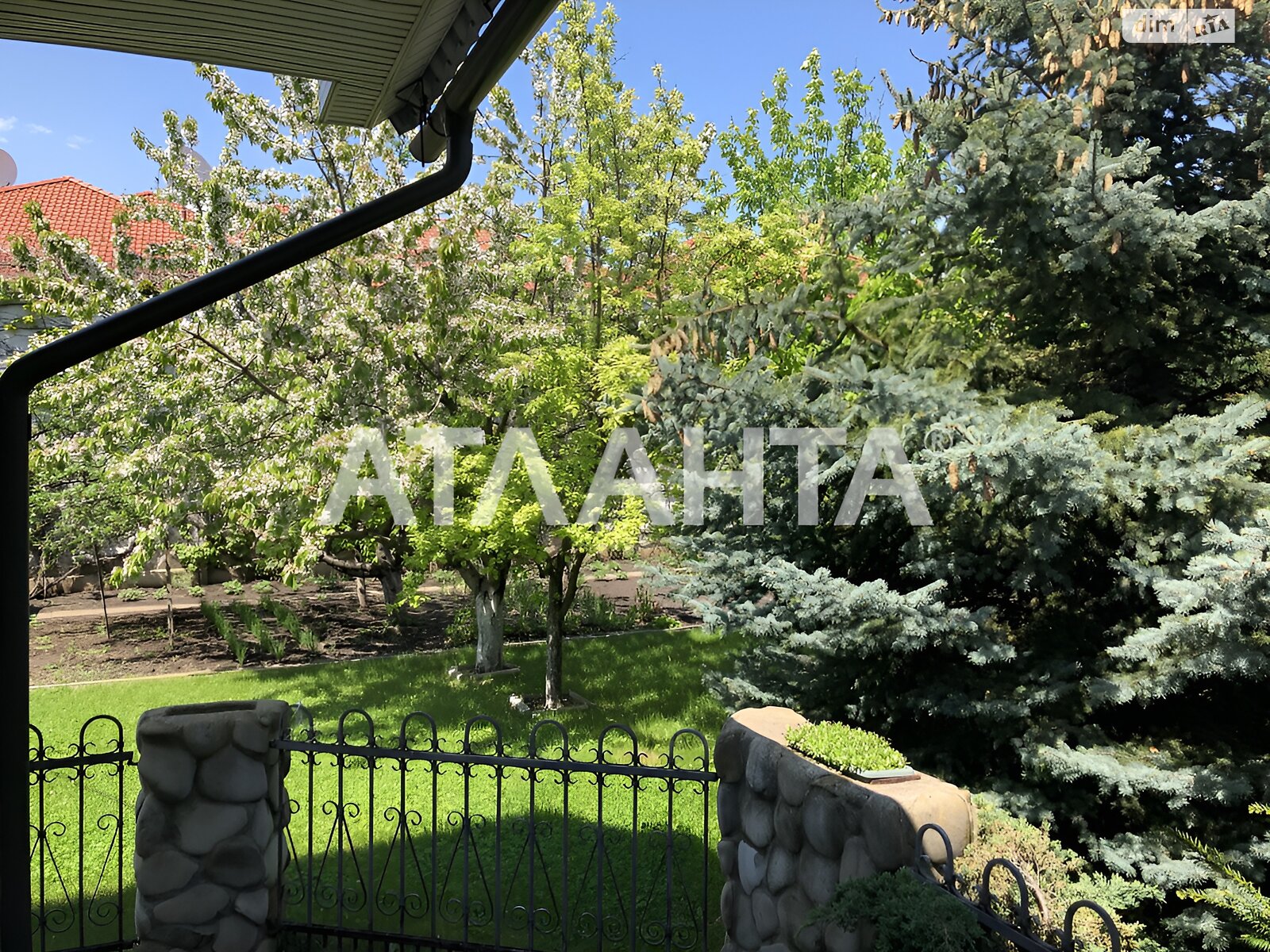 двоповерховий будинок бесідка, 649.2 кв. м, кирпич. Продаж у Санжійці фото 1 двоповерховий будинок бесідка, 649.2 кв. м, кирпич. Продаж у Санжійці фото 1