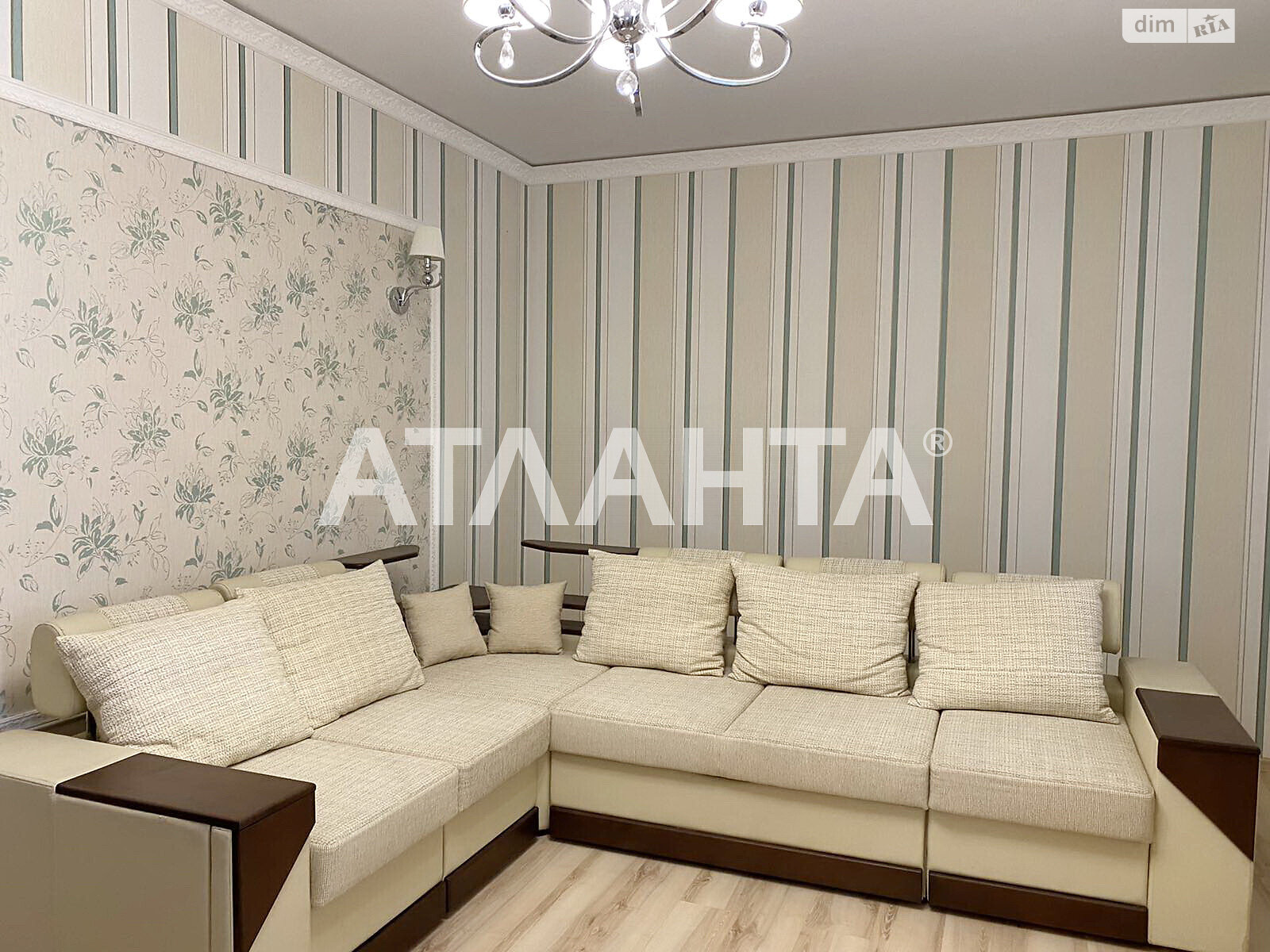 двухэтажный дом беседка, 430.3 кв. м, ракушечник (ракушняк). Продажа в Овидиополе район Совиньон фото 1 двухэтажный дом беседка, 430.3 кв. м, ракушечник (ракушняк). Продажа в Овидиополе район Совиньон фото 1