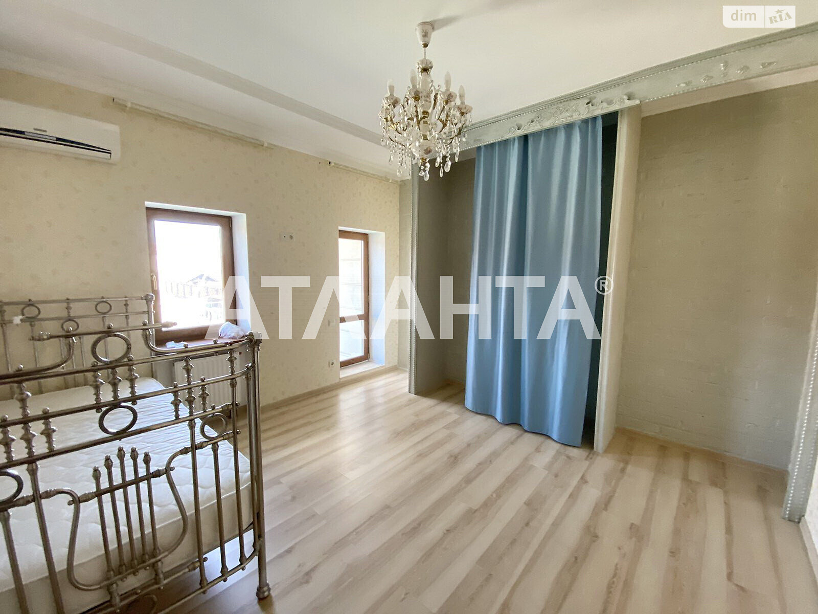 двухэтажный дом беседка, 430.3 кв. м, ракушечник (ракушняк). Продажа в Овидиополе район Совиньон фото 1 двухэтажный дом беседка, 430.3 кв. м, ракушечник (ракушняк). Продажа в Овидиополе район Совиньон фото 1