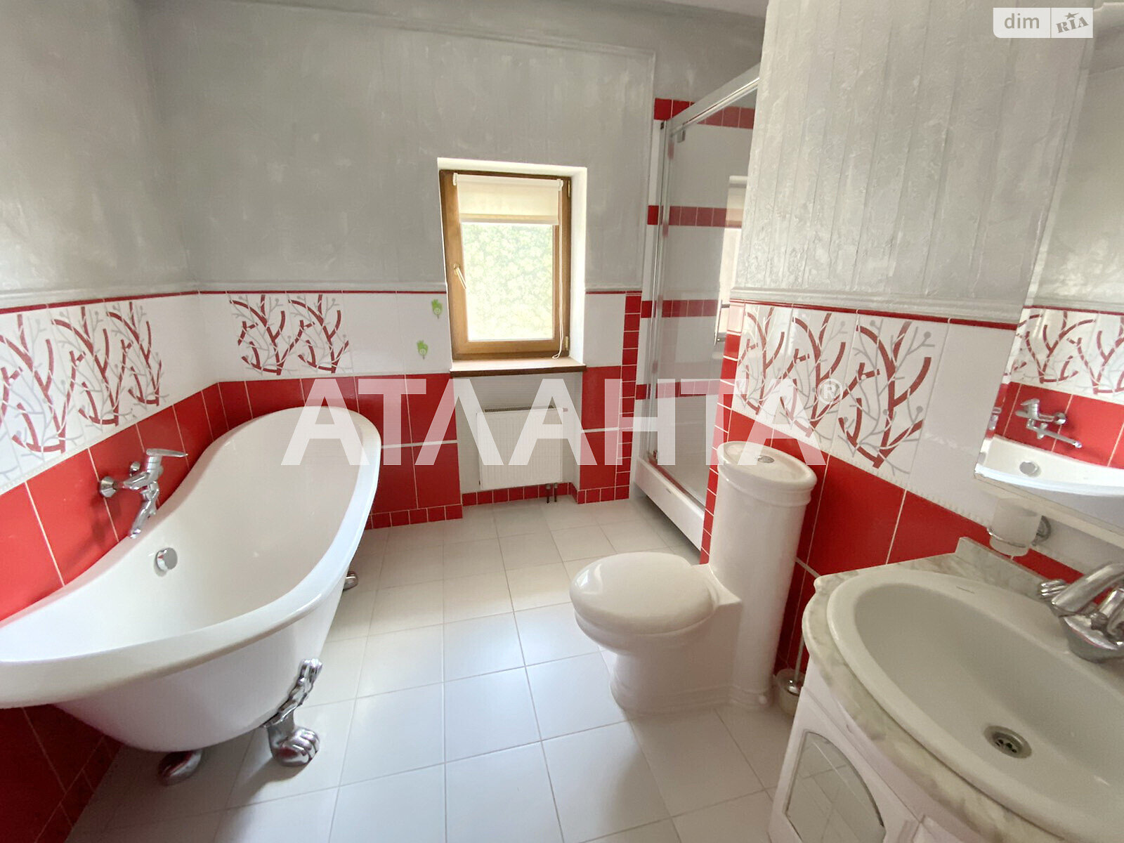 двухэтажный дом беседка, 430.3 кв. м, ракушечник (ракушняк). Продажа в Овидиополе район Совиньон фото 1 двухэтажный дом беседка, 430.3 кв. м, ракушечник (ракушняк). Продажа в Овидиополе район Совиньон фото 1