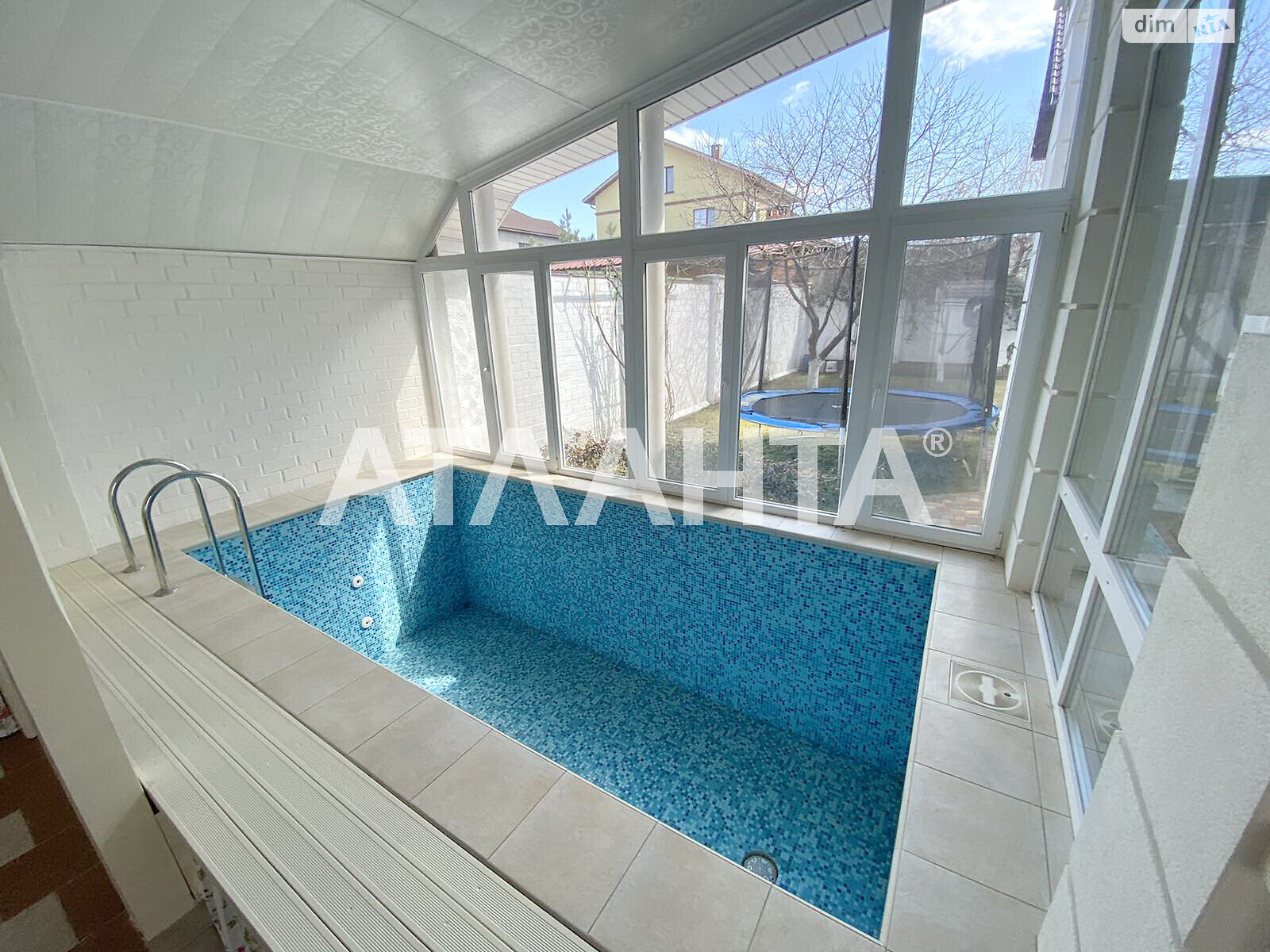 двухэтажный дом беседка, 430.3 кв. м, ракушечник (ракушняк). Продажа в Овидиополе район Совиньон фото 1 двухэтажный дом беседка, 430.3 кв. м, ракушечник (ракушняк). Продажа в Овидиополе район Совиньон фото 1