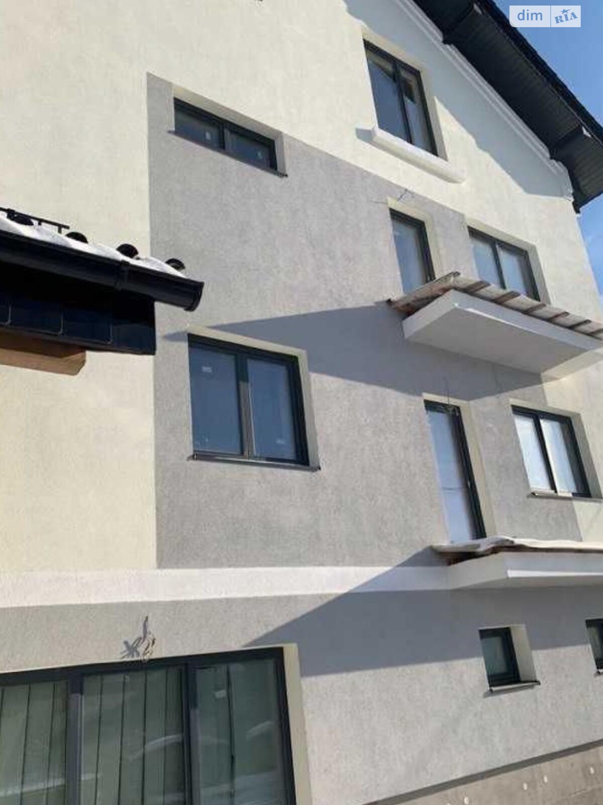 триповерховий будинок, 520.3 кв. м, кирпич. Продаж у Паланках фото 1 триповерховий будинок, 520.3 кв. м, кирпич. Продаж у Паланках фото 1