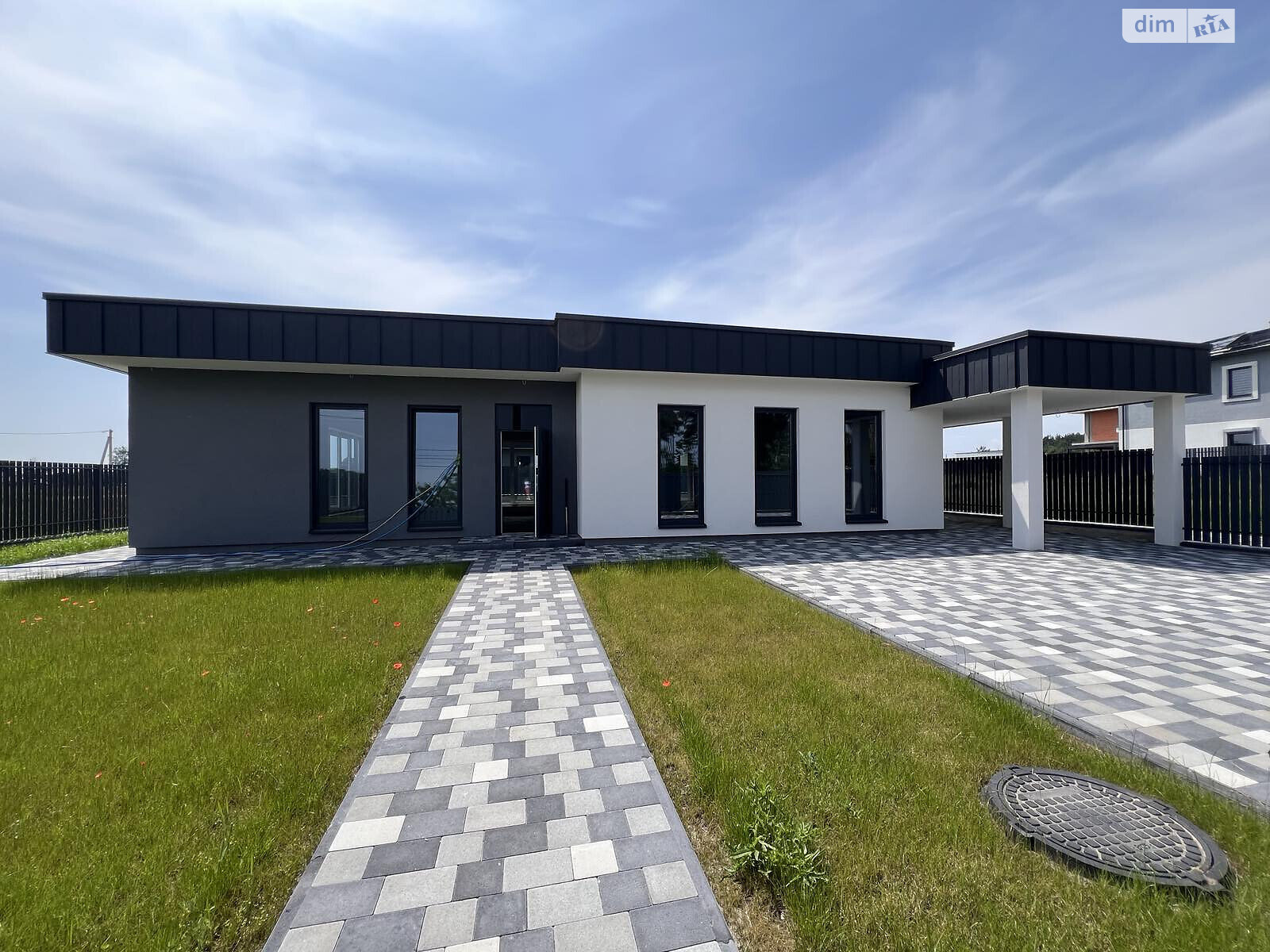 одноповерховий будинок з верандою, 109.7 кв. м, цегла. Продаж у Паланках фото 1 одноповерховий будинок з верандою, 109.7 кв. м, цегла. Продаж у Паланках фото 1