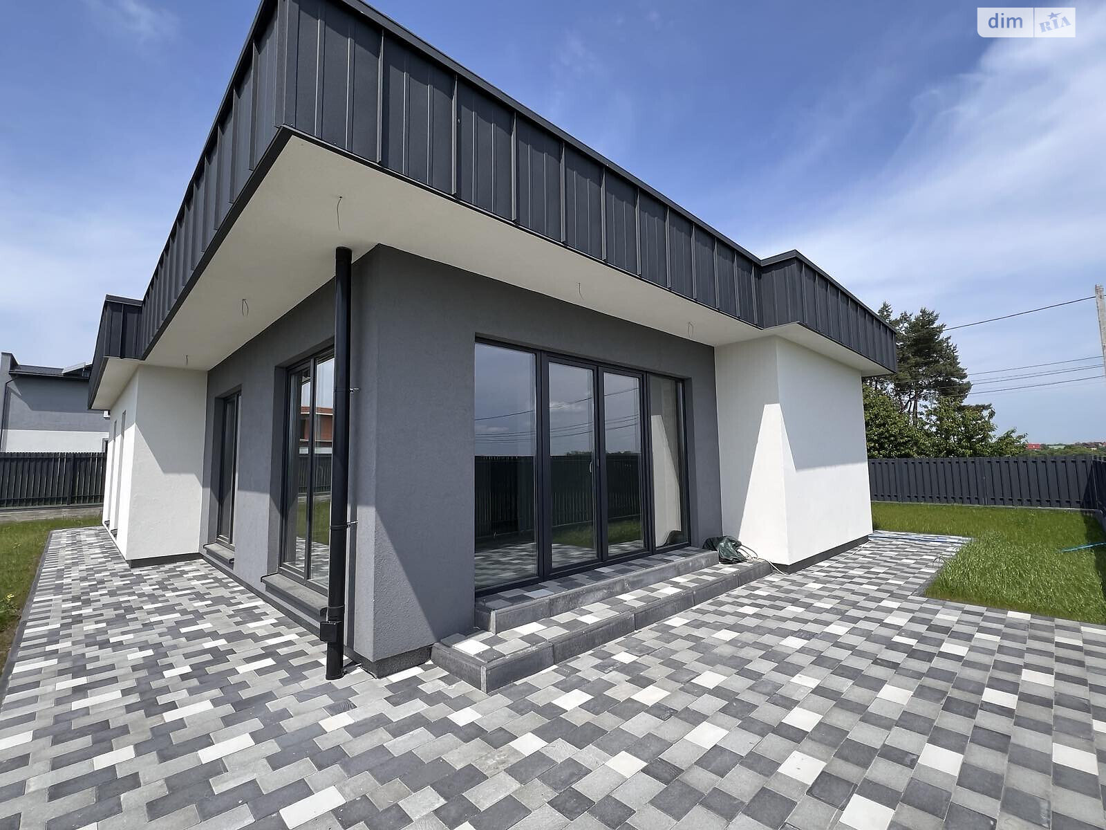 одноповерховий будинок з верандою, 109.7 кв. м, цегла. Продаж у Паланках фото 1 одноповерховий будинок з верандою, 109.7 кв. м, цегла. Продаж у Паланках фото 1