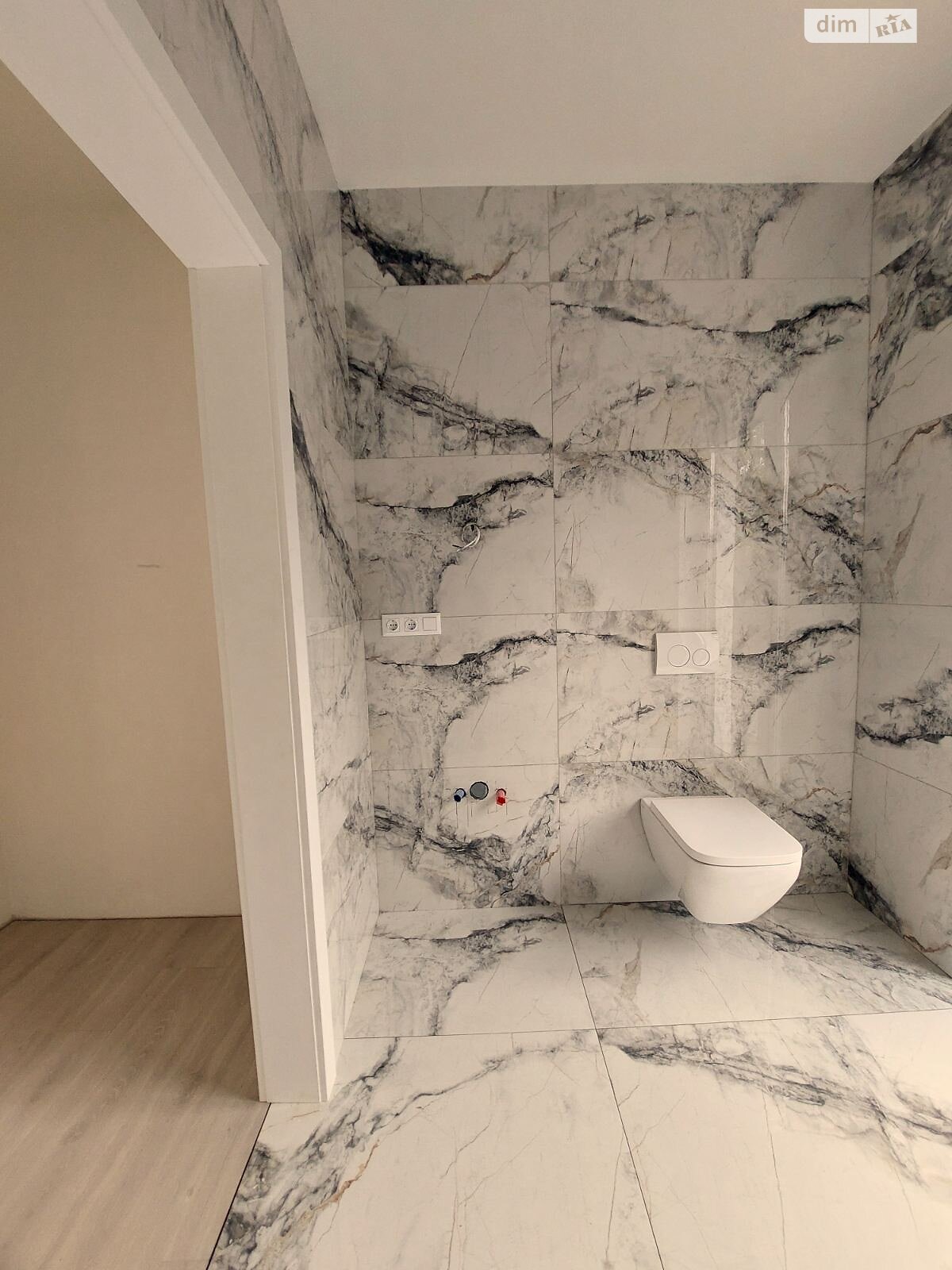 одноэтажный дом с ремонтом, 116 кв. м, кирпич. Продажа в Паланках фото 1