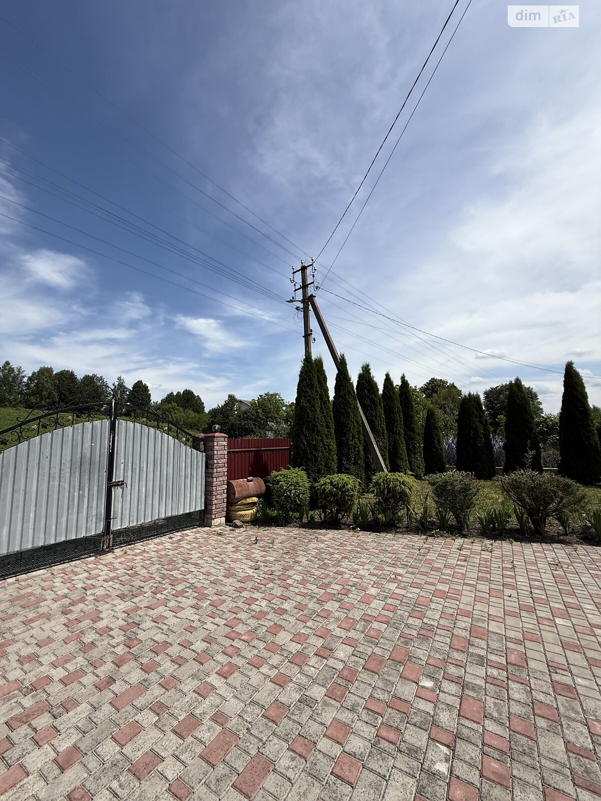 одноэтажный дом с гаражом, 70.2 кв. м, кирпич. Продажа в Паликоровах фото 1