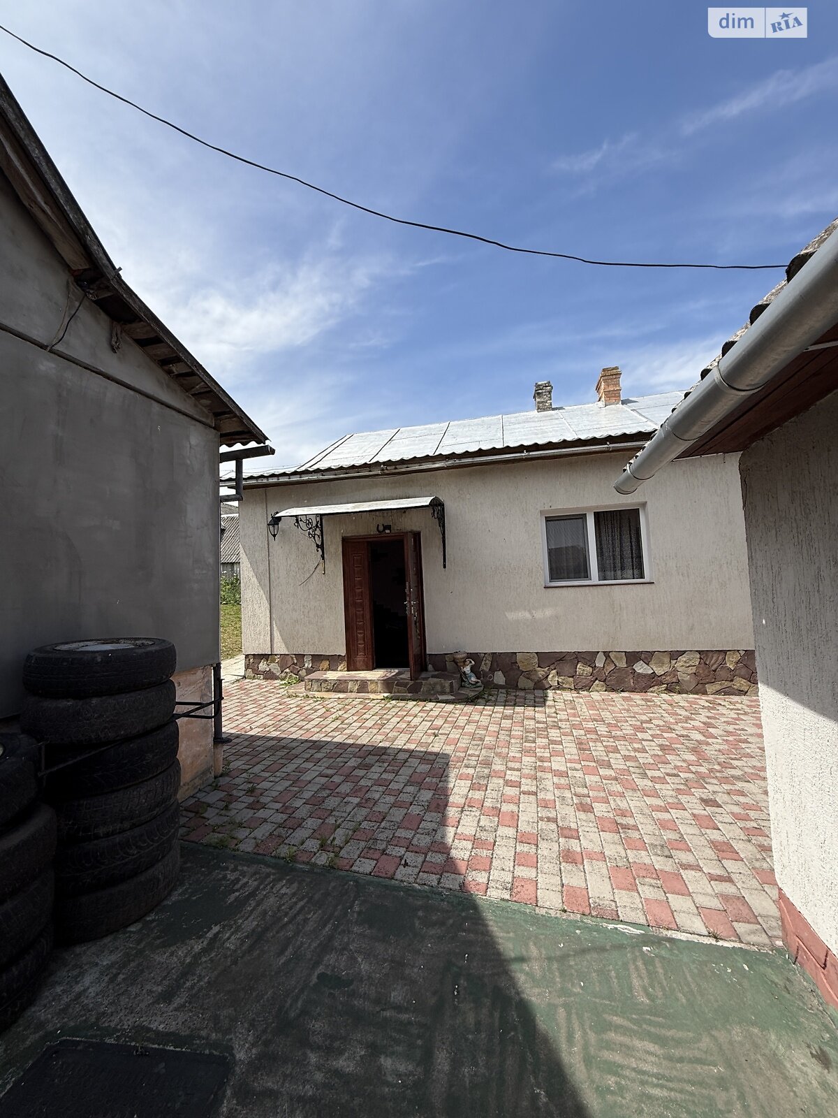 одноэтажный дом с гаражом, 70.2 кв. м, кирпич. Продажа в Паликоровах фото 1