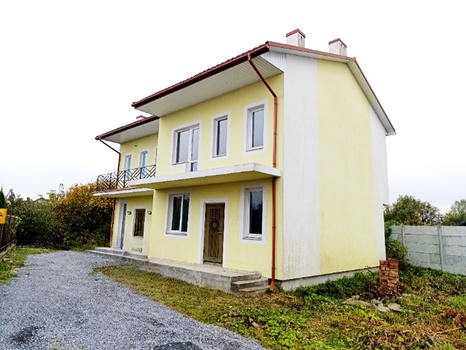 двухэтажный дом с балконом, 100 кв. м, кирпич. Продажа в Пасеки-Зубрицкие фото 1