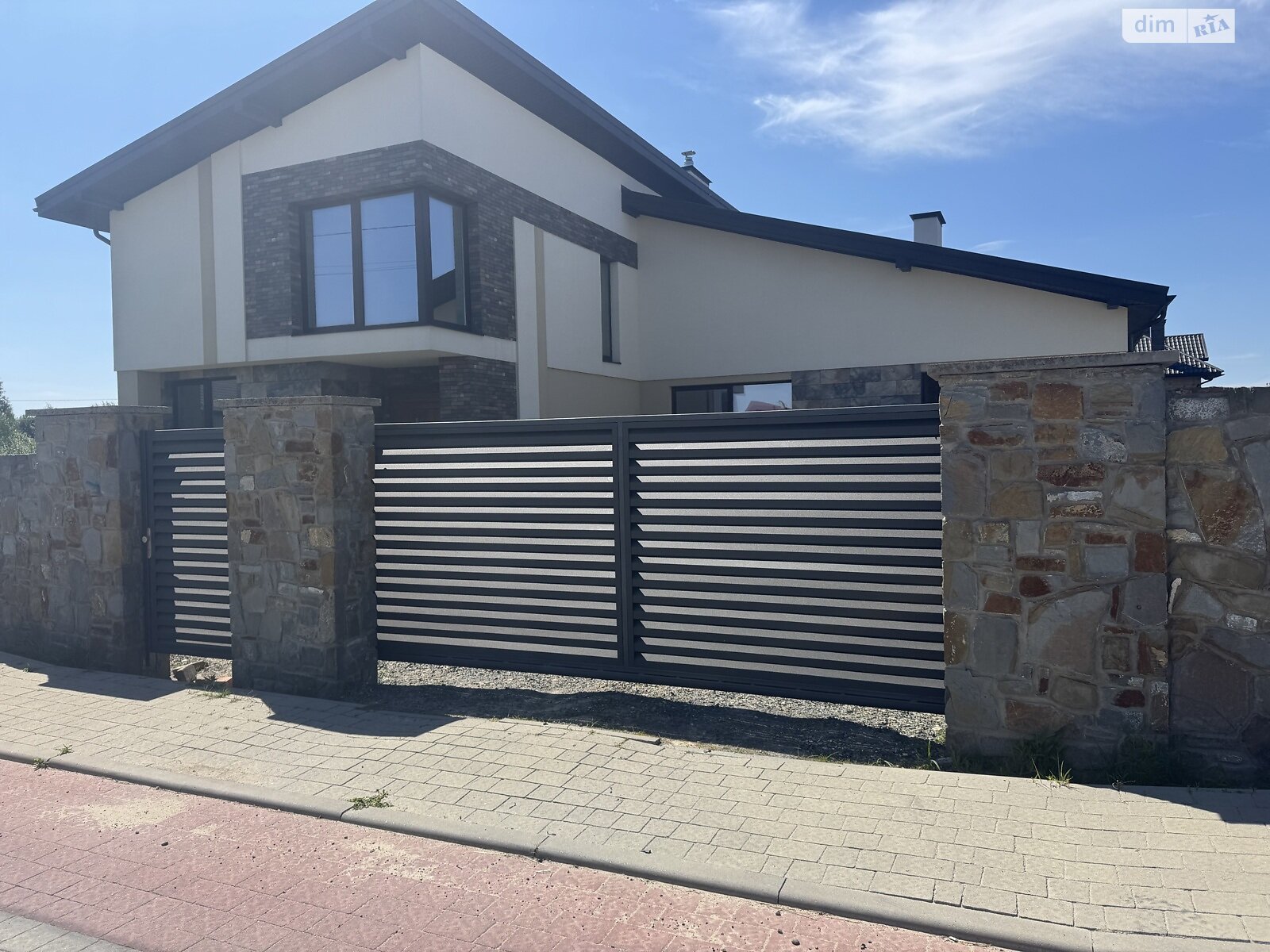 двоповерховий будинок бесідка, 220 кв. м, цегла. Продаж у Пасіки-Зубрицькі фото 1