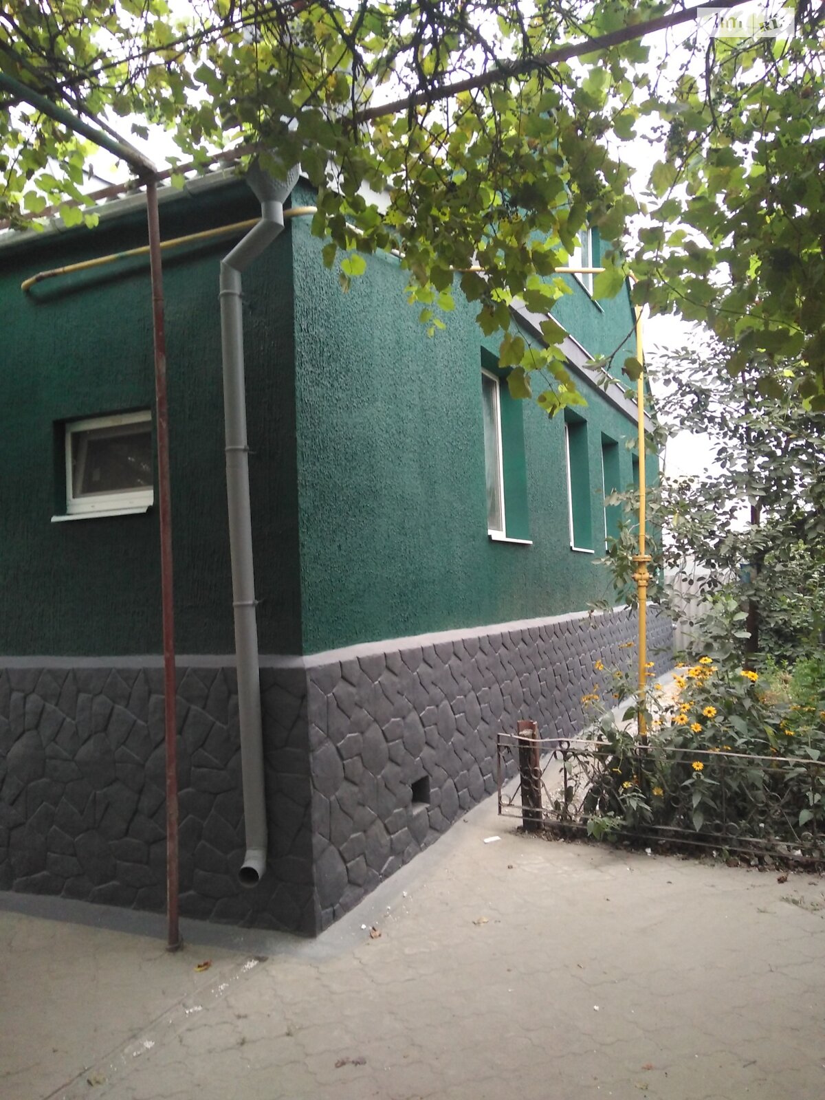 одноэтажный дом с гаражом, 108.1 кв. м, кирпич. Продажа в Павлограде район Павлоград фото 1 одноэтажный дом с гаражом, 108.1 кв. м, кирпич. Продажа в Павлограде район Павлоград фото 1