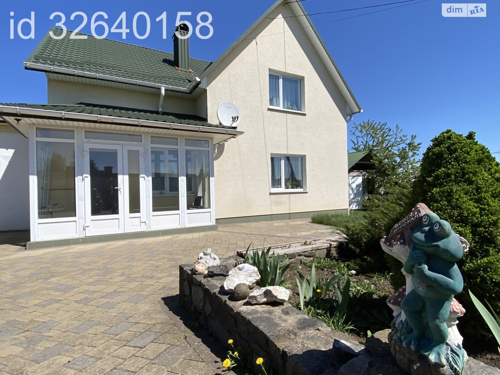 двухэтажный дом с верандой, 236 кв. м, кирпич. Продажа в Перегинке фото 1 двухэтажный дом с верандой, 236 кв. м, кирпич. Продажа в Перегинке фото 1
