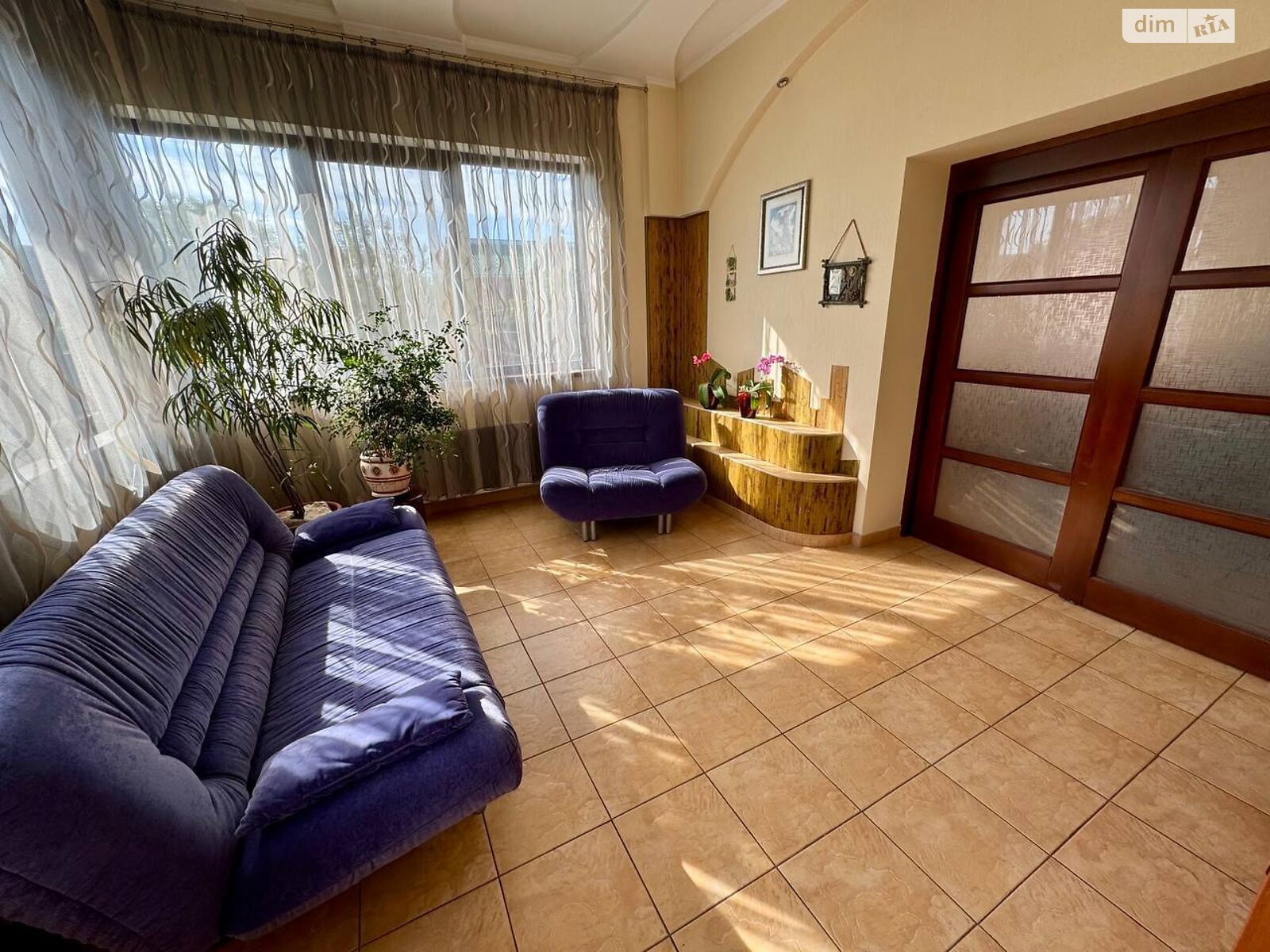 двоповерховий будинок з балконом, 209.3 кв. м, цегла. Продаж у Перемозі фото 1 двоповерховий будинок з балконом, 209.3 кв. м, цегла. Продаж у Перемозі фото 1