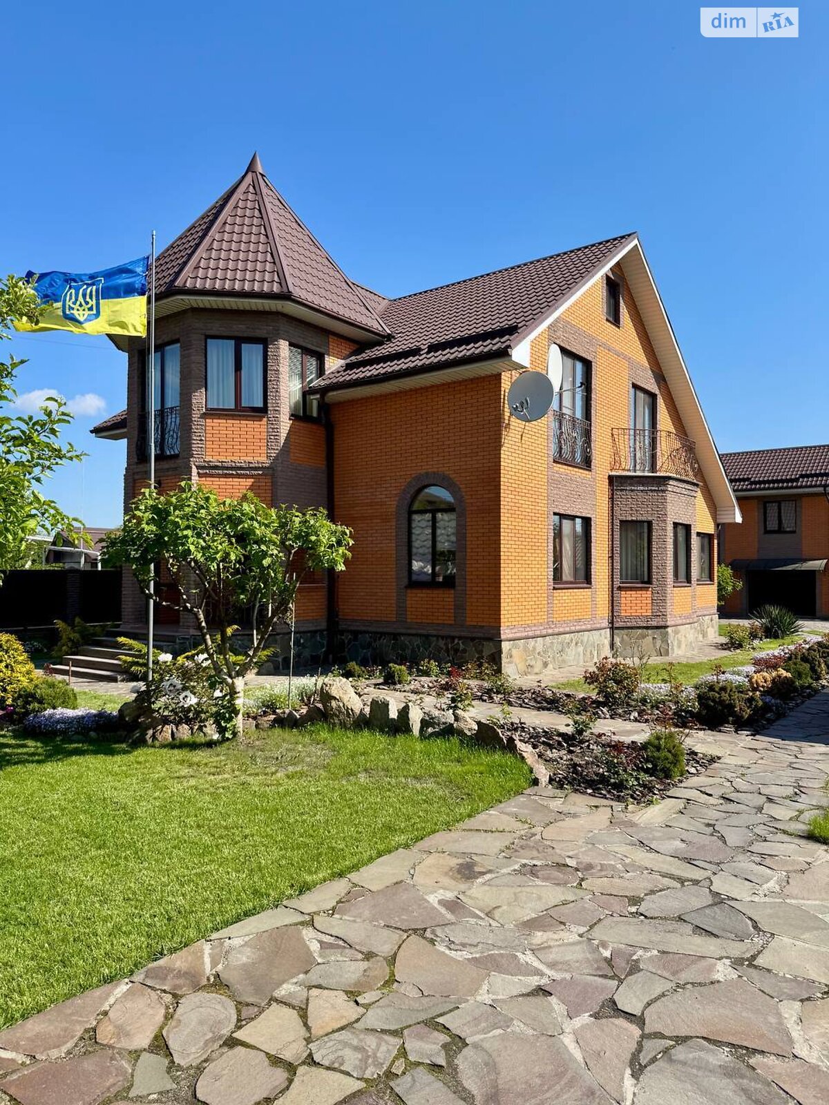 двоповерховий будинок з балконом, 209.3 кв. м, цегла. Продаж у Перемозі фото 1 двоповерховий будинок з балконом, 209.3 кв. м, цегла. Продаж у Перемозі фото 1
