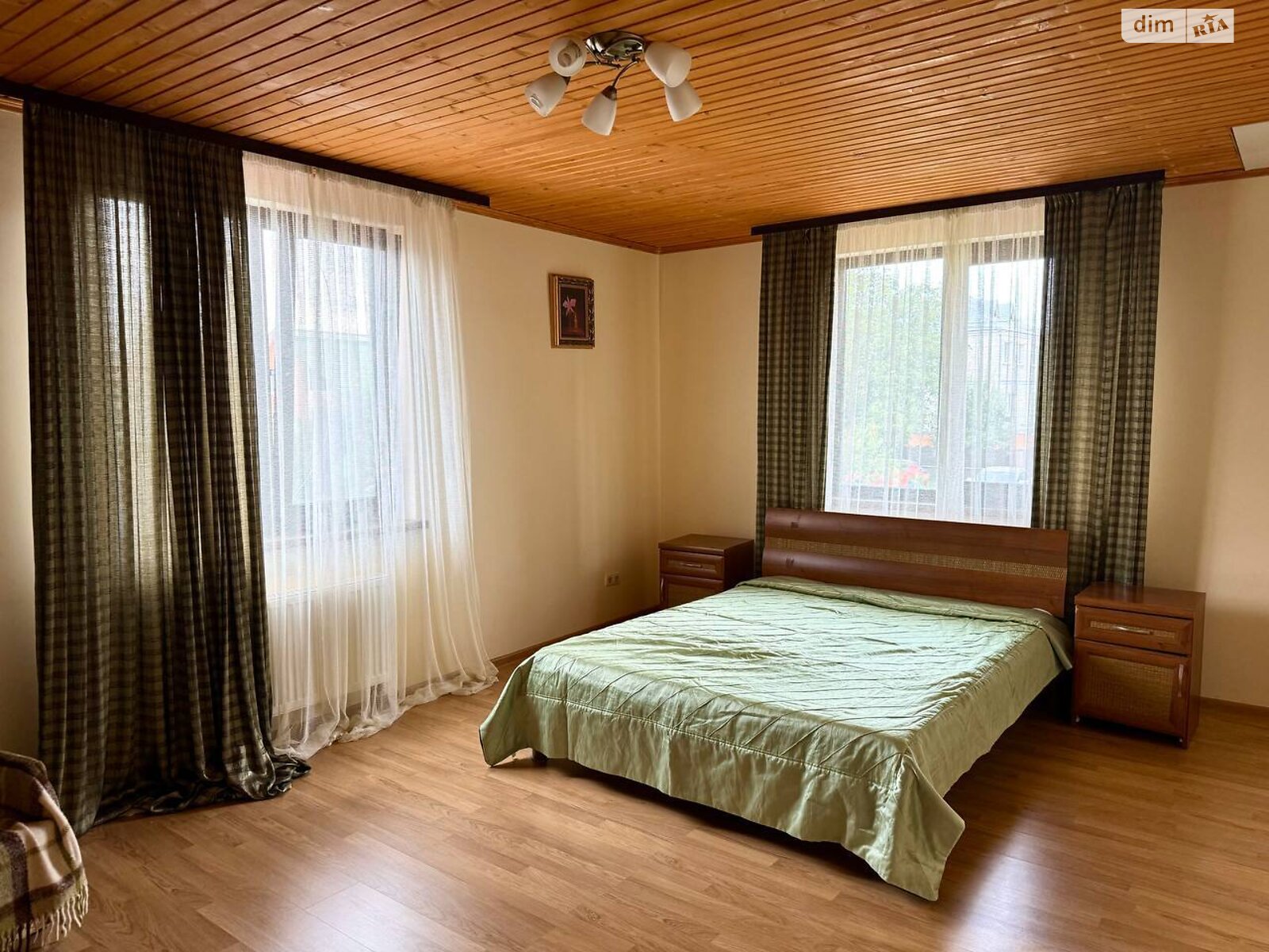 двоповерховий будинок з балконом, 209.3 кв. м, цегла. Продаж у Перемозі фото 1 двоповерховий будинок з балконом, 209.3 кв. м, цегла. Продаж у Перемозі фото 1