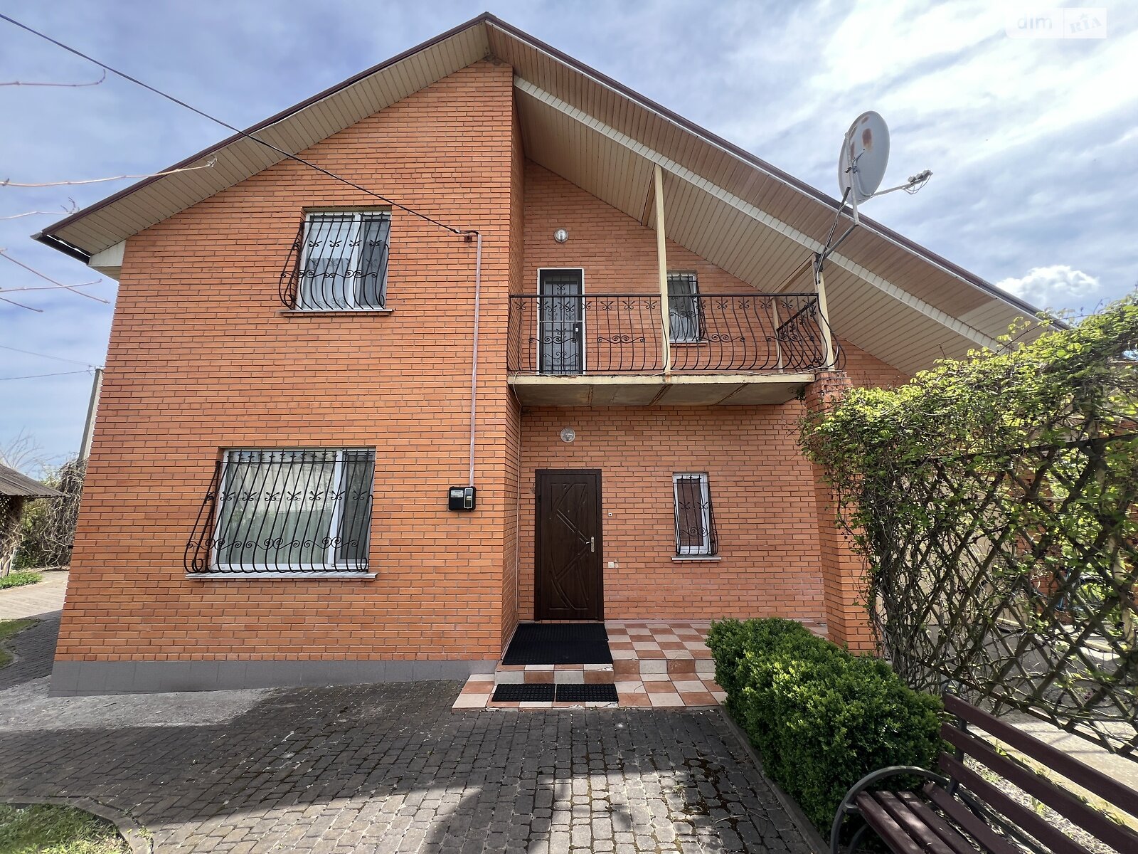двухэтажный дом с балконом, 182.7 кв. м, кирпич. Продажа в Перемоге фото 1 двухэтажный дом с балконом, 182.7 кв. м, кирпич. Продажа в Перемоге фото 1