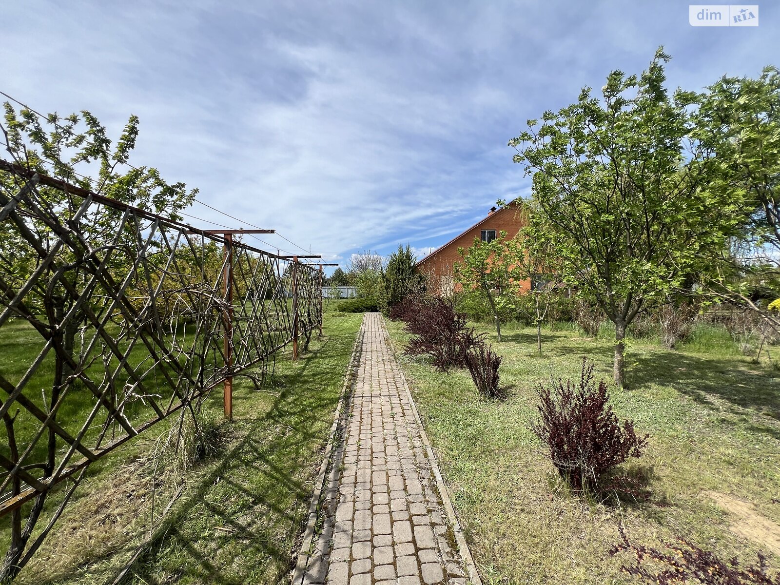 двухэтажный дом с балконом, 182.7 кв. м, кирпич. Продажа в Перемоге фото 1 двухэтажный дом с балконом, 182.7 кв. м, кирпич. Продажа в Перемоге фото 1