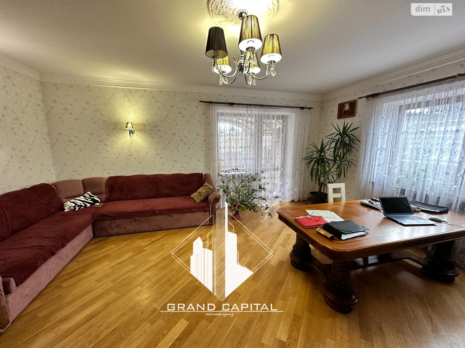 двоповерховий будинок з верандою, 234.3 кв. м, цегла. Продаж у Переяславі-Хмельницькому фото 1 двоповерховий будинок з верандою, 234.3 кв. м, цегла. Продаж у Переяславі-Хмельницькому фото 1
