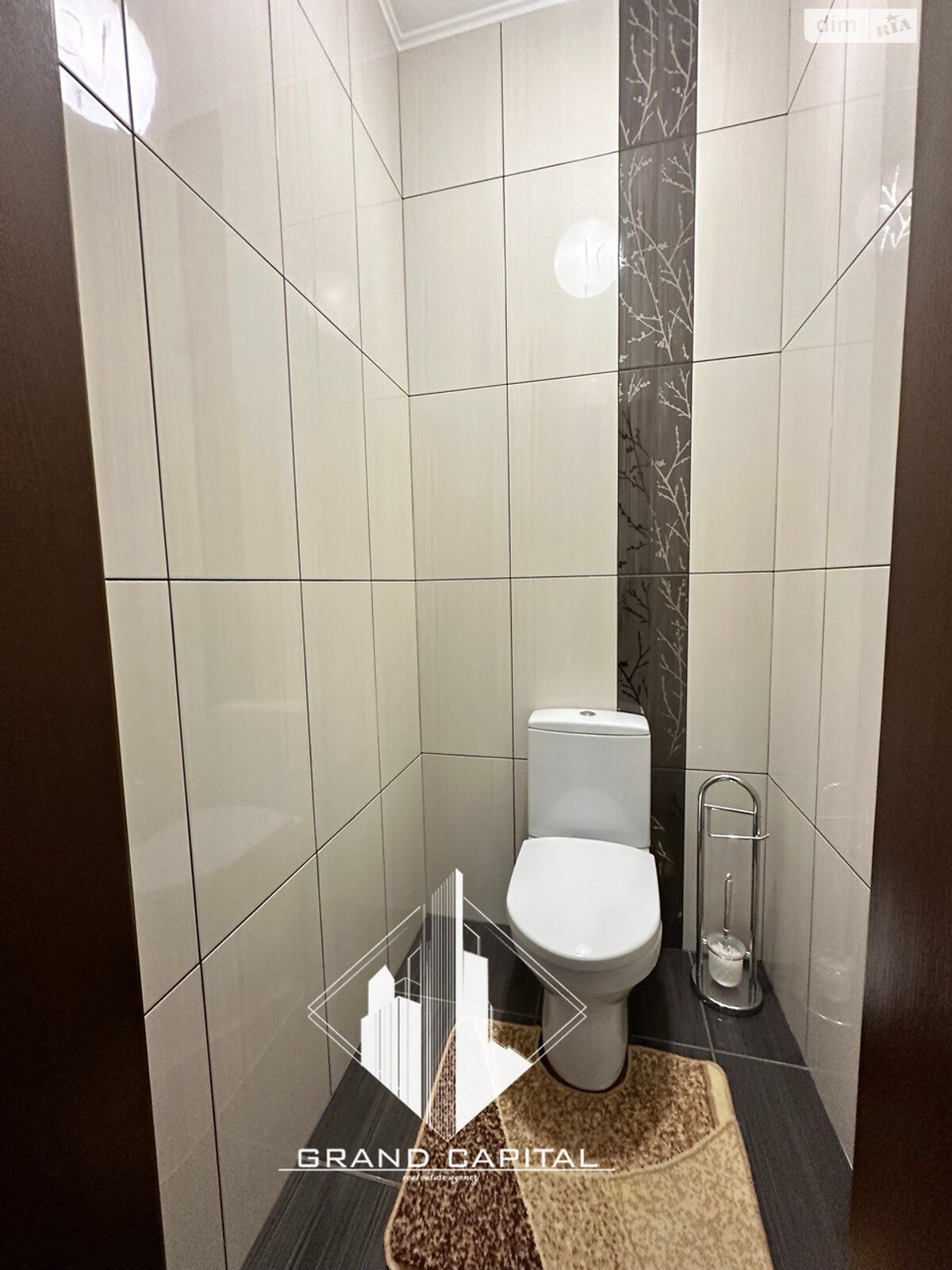 двоповерховий будинок з верандою, 234.3 кв. м, цегла. Продаж у Переяславі-Хмельницькому фото 1 двоповерховий будинок з верандою, 234.3 кв. м, цегла. Продаж у Переяславі-Хмельницькому фото 1