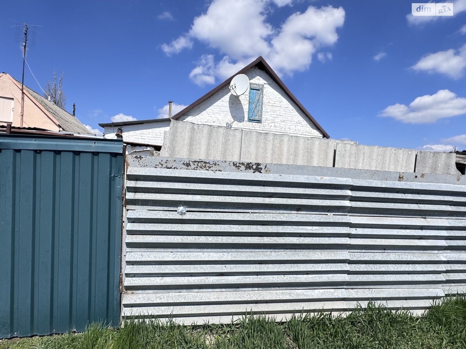 одноповерховий будинок з гаражем, 60.8 кв. м, цегла. Продаж у Першотравневому фото 1 одноповерховий будинок з гаражем, 60.8 кв. м, цегла. Продаж у Першотравневому фото 1