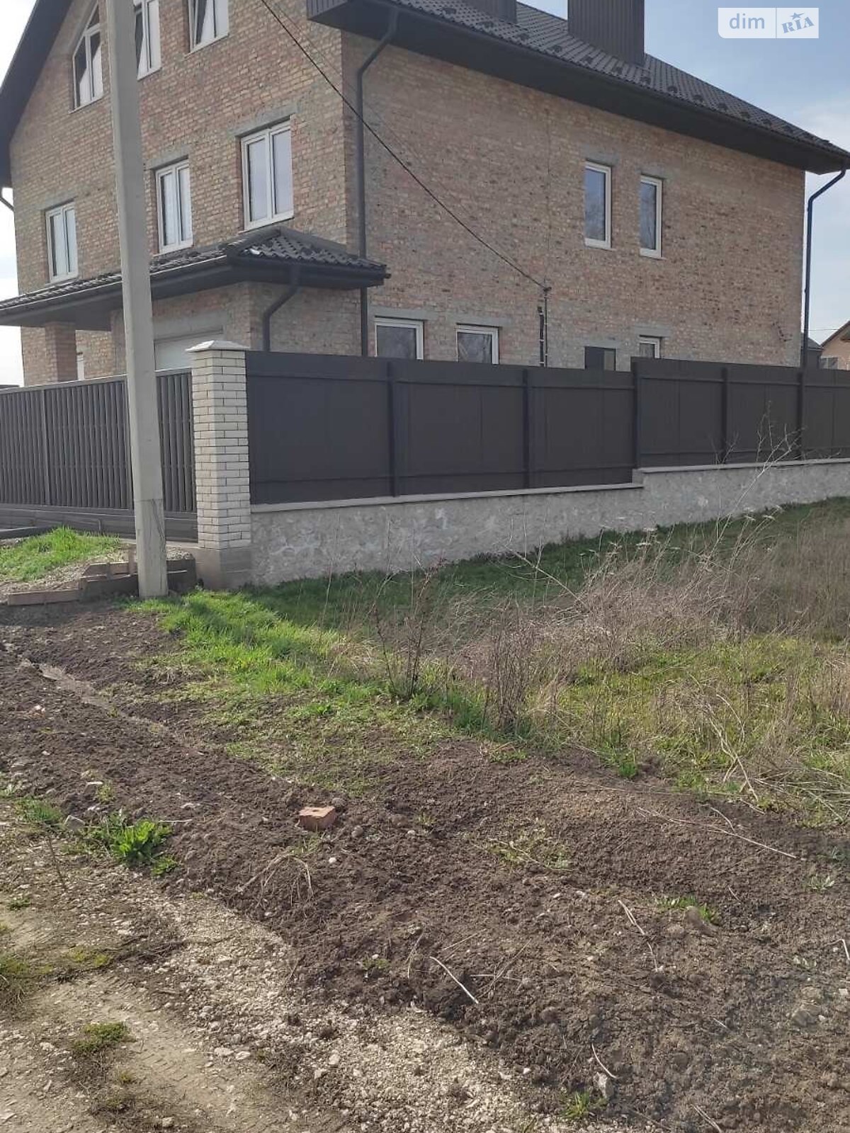 двухэтажный дом с гаражом, 240 кв. м, кирпич. Продажа в Первых Львовских Дачах район Центр фото 1 двухэтажный дом с гаражом, 240 кв. м, кирпич. Продажа в Первых Львовских Дачах район Центр фото 1