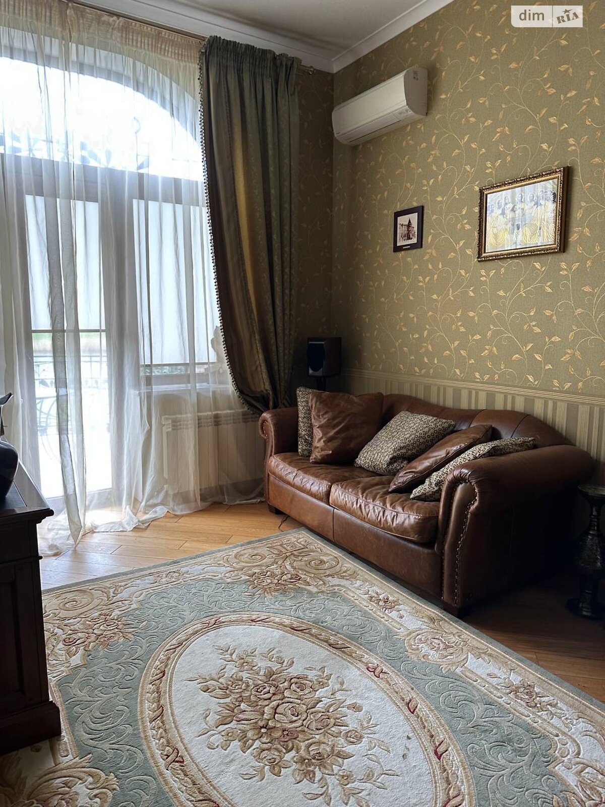 двухэтажный дом с балконом, 346.8 кв. м, кирпич. Продажа в Песчанке фото 1