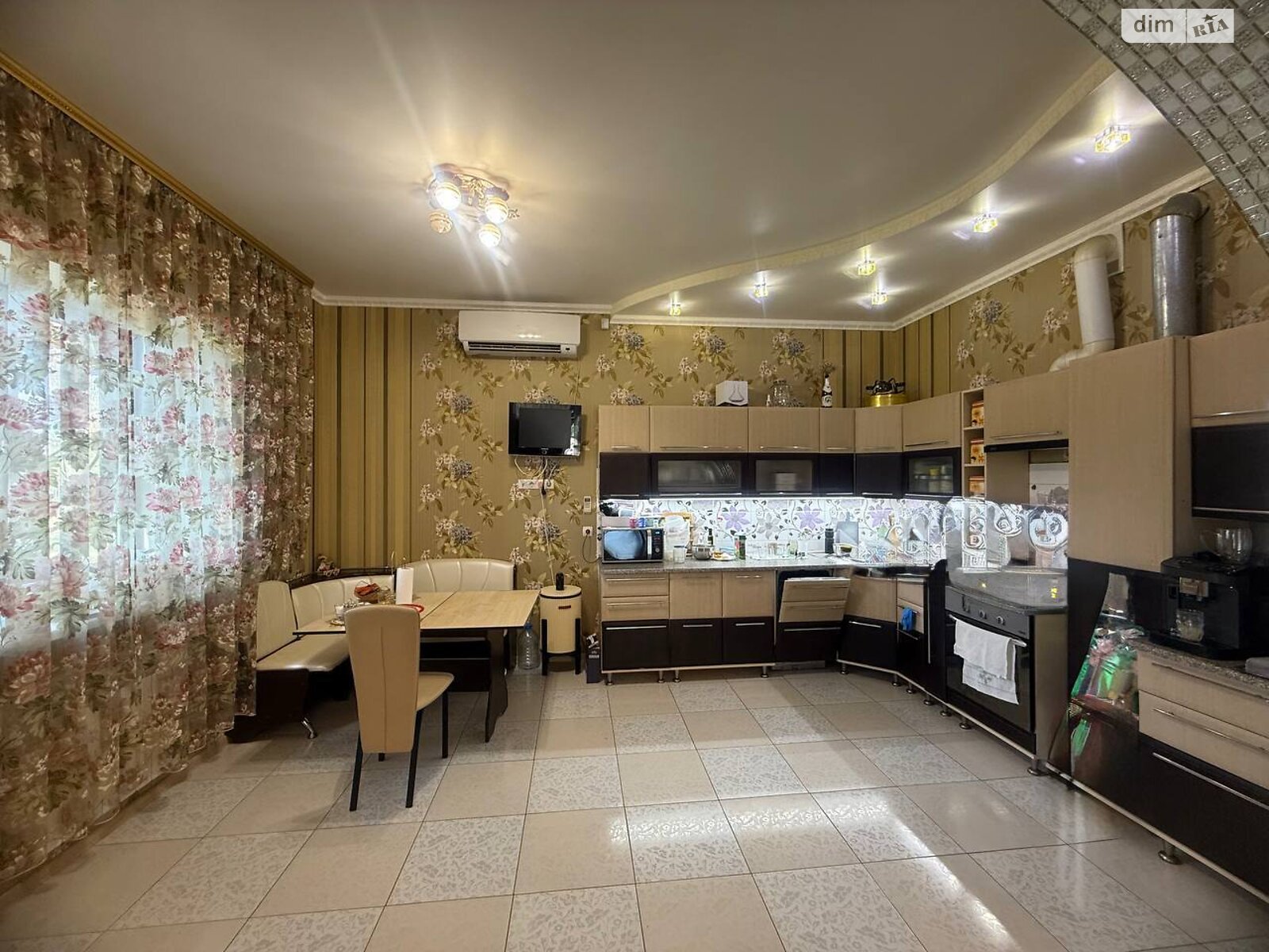 двухэтажный дом с верандой, 223 кв. м, кирпич. Продажа в Песчанке фото 1 двухэтажный дом с верандой, 223 кв. м, кирпич. Продажа в Песчанке фото 1