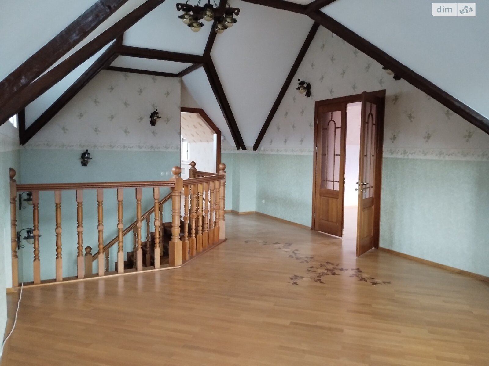 двухэтажный дом с гаражом, 275 кв. м, кирпич. Продажа в Песчанке фото 1 двухэтажный дом с гаражом, 275 кв. м, кирпич. Продажа в Песчанке фото 1