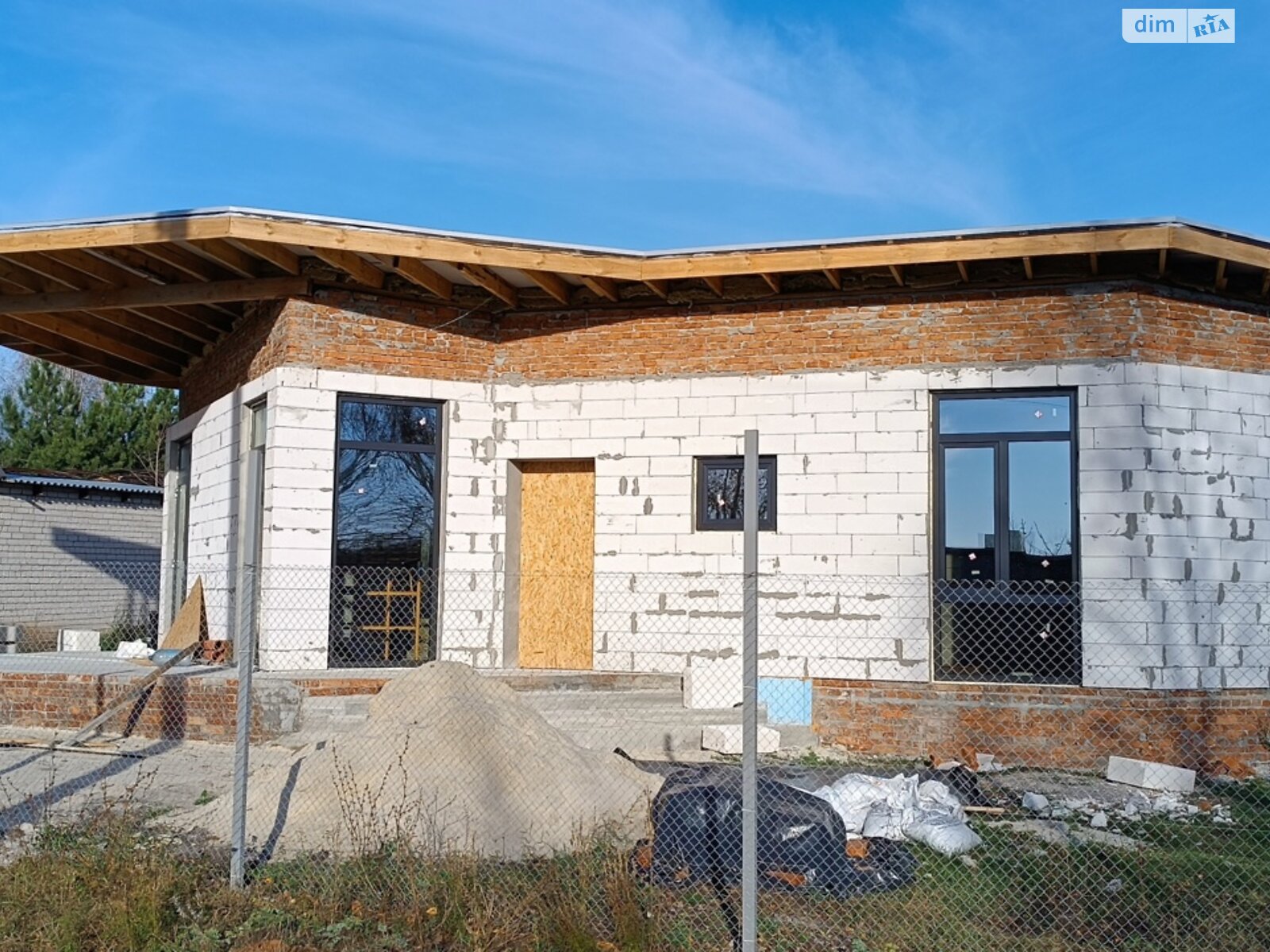 одноповерховий будинок з опаленням, 92.5 кв. м, цегла. Продаж у Пісочині фото 1 одноповерховий будинок з опаленням, 92.5 кв. м, цегла. Продаж у Пісочині фото 1