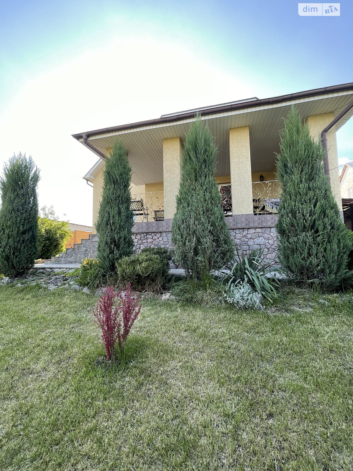 двухэтажный дом с верандой, 255.6 кв. м, кирпич. Продажа в Песочине фото 1 двухэтажный дом с верандой, 255.6 кв. м, кирпич. Продажа в Песочине фото 1